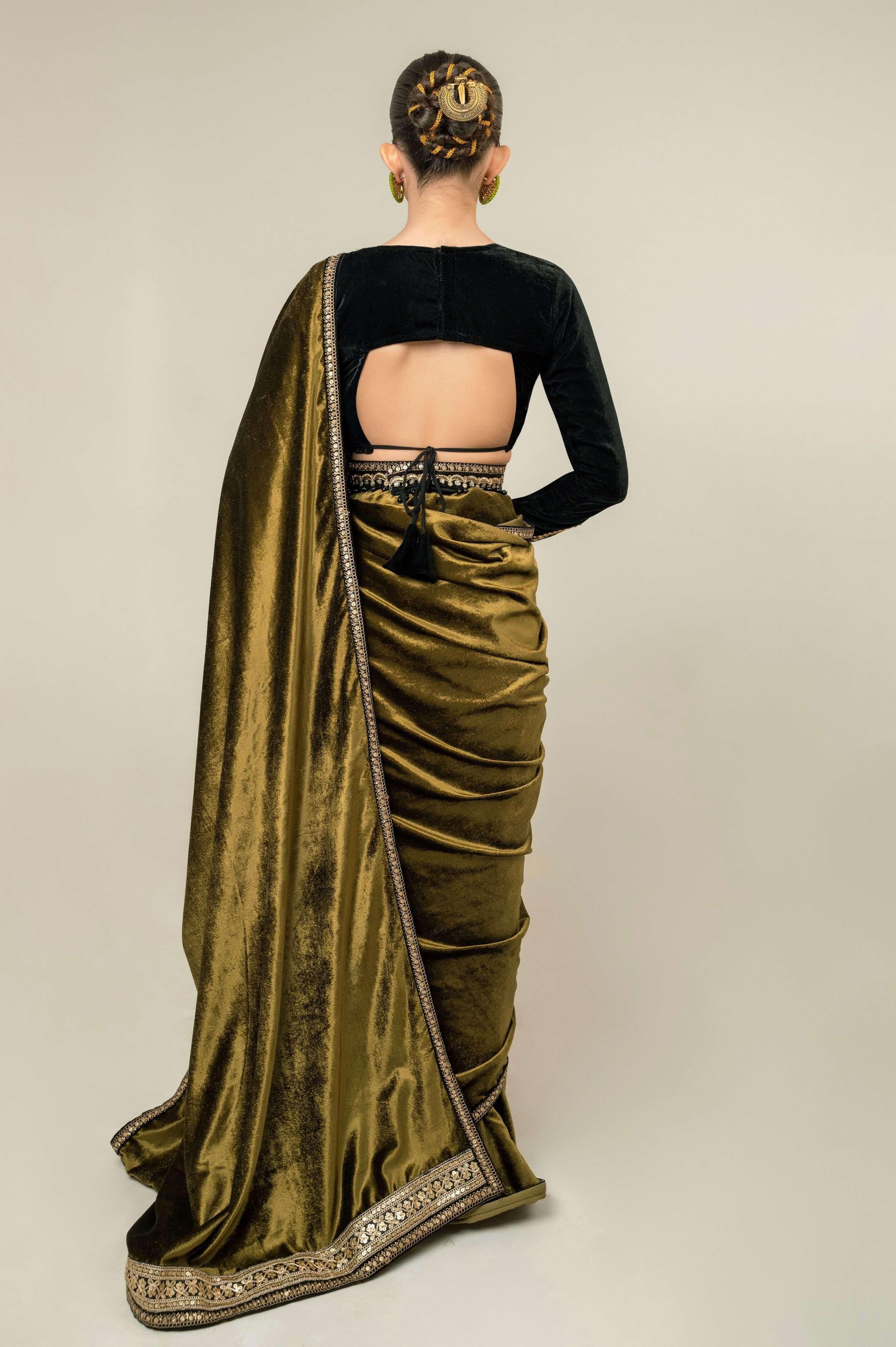 VELVET VOGUE SAREE WITH MIDNIGHT MANOR BLOUSE.
