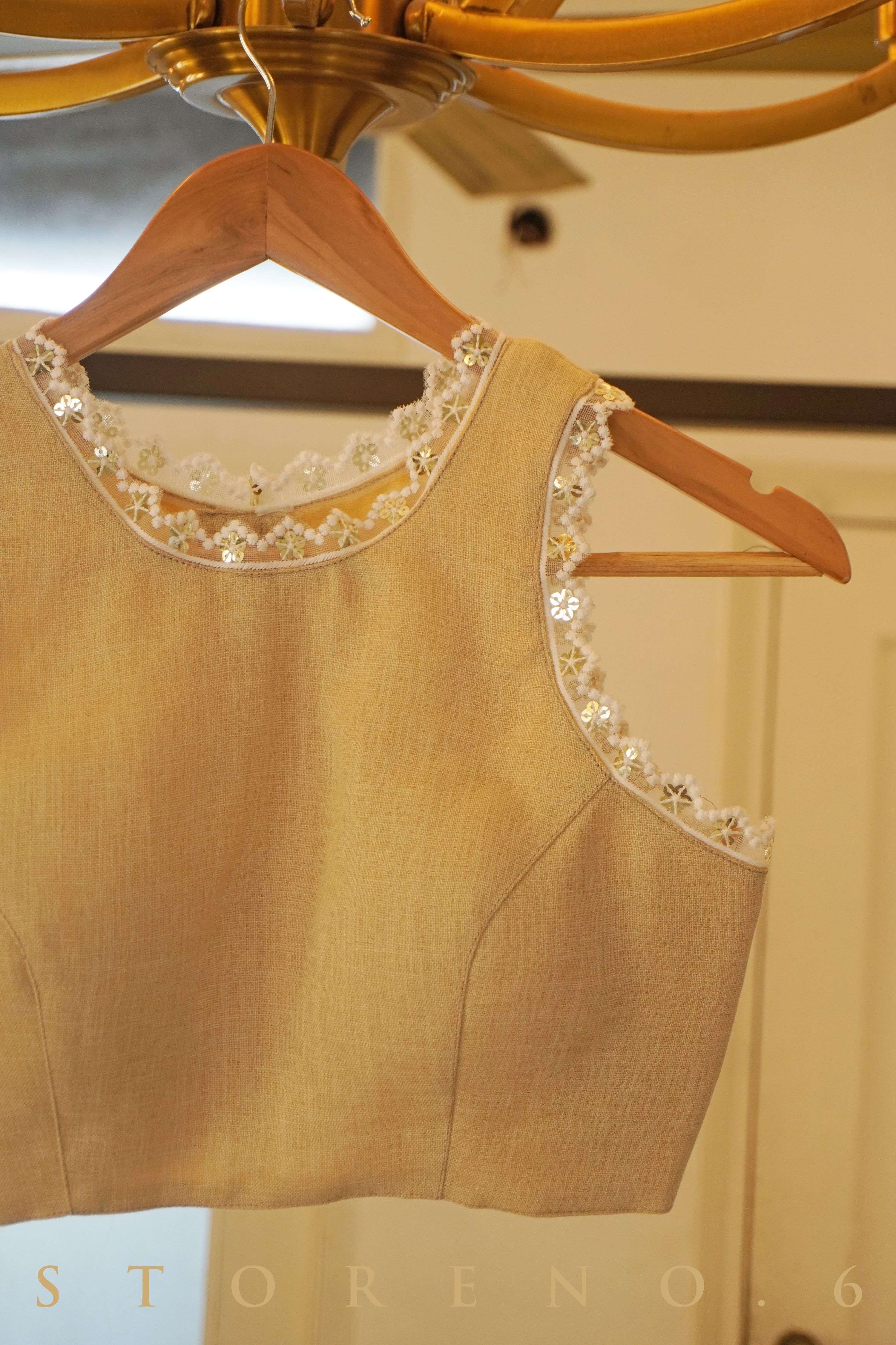 SOFT MEMORY BLOUSE