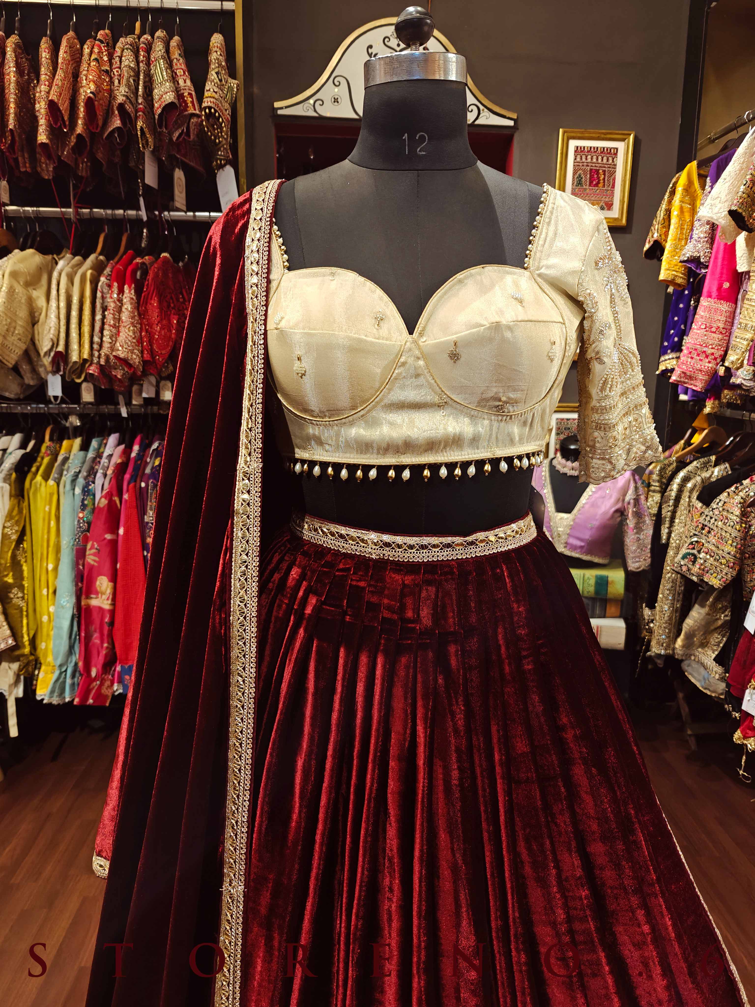 MEHRUN VELVET DUPATTA