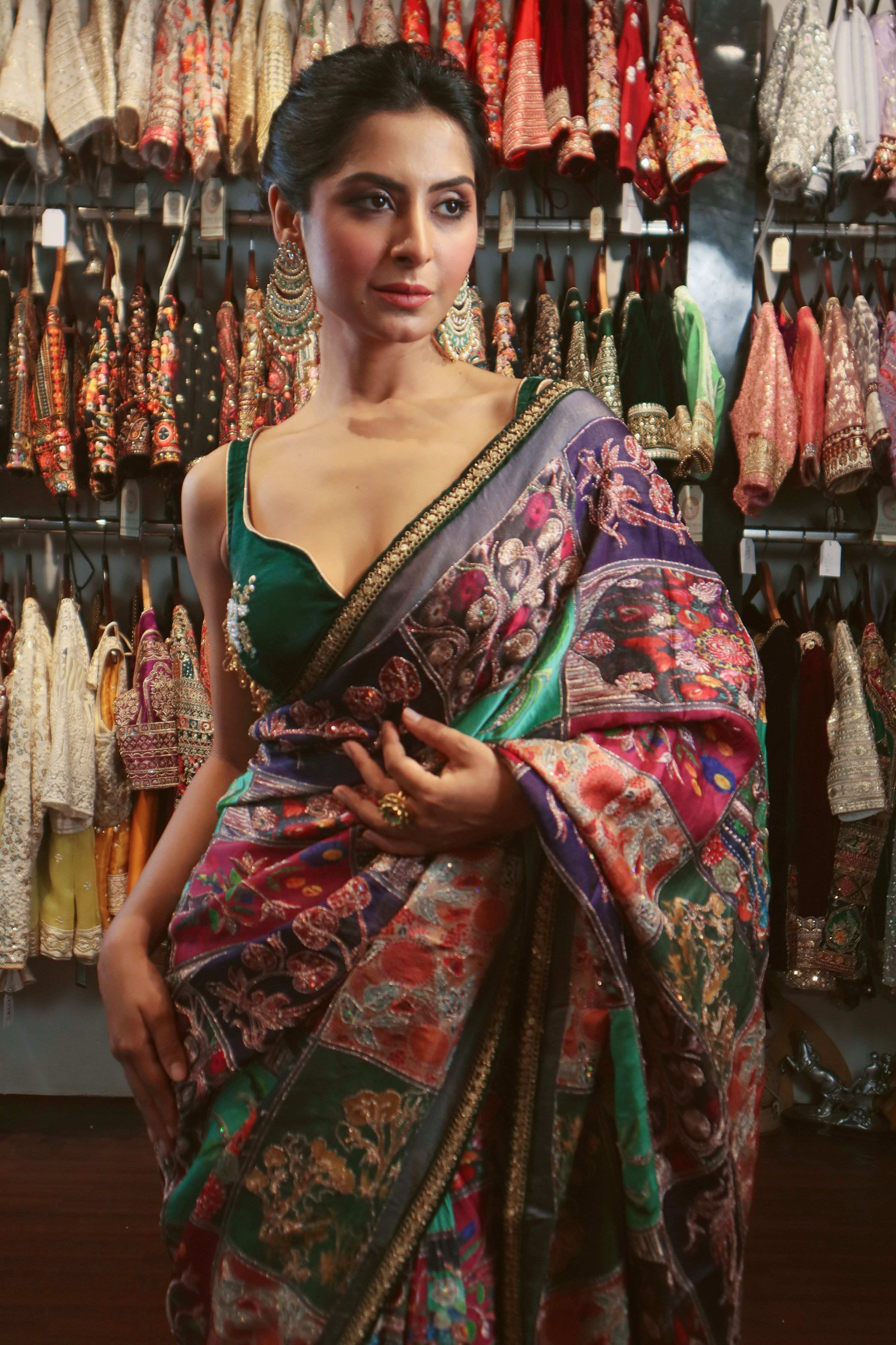 PANAROMA POISE SAREE WITH POSH PULSE BLOUSE
