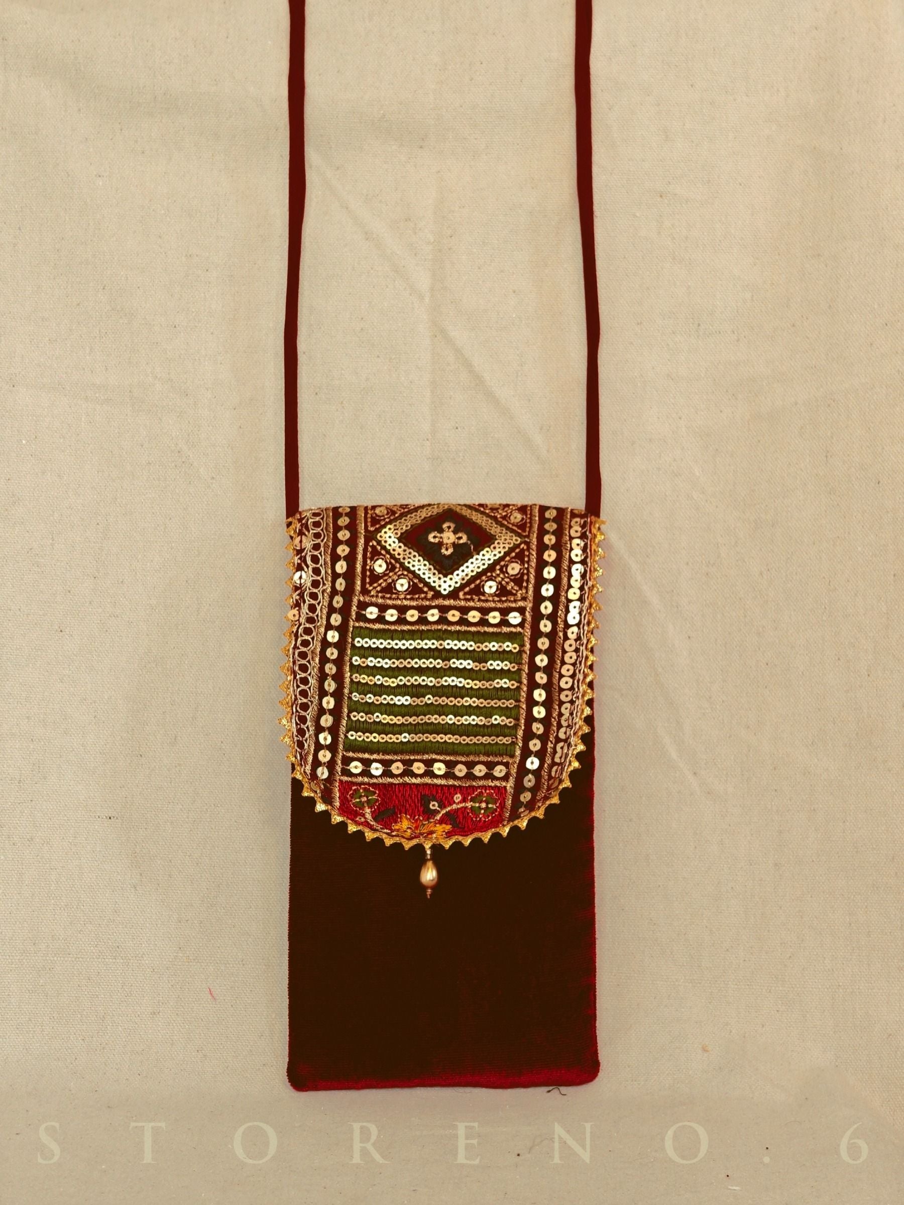 MIRCHI MINI MOBILE SLING
