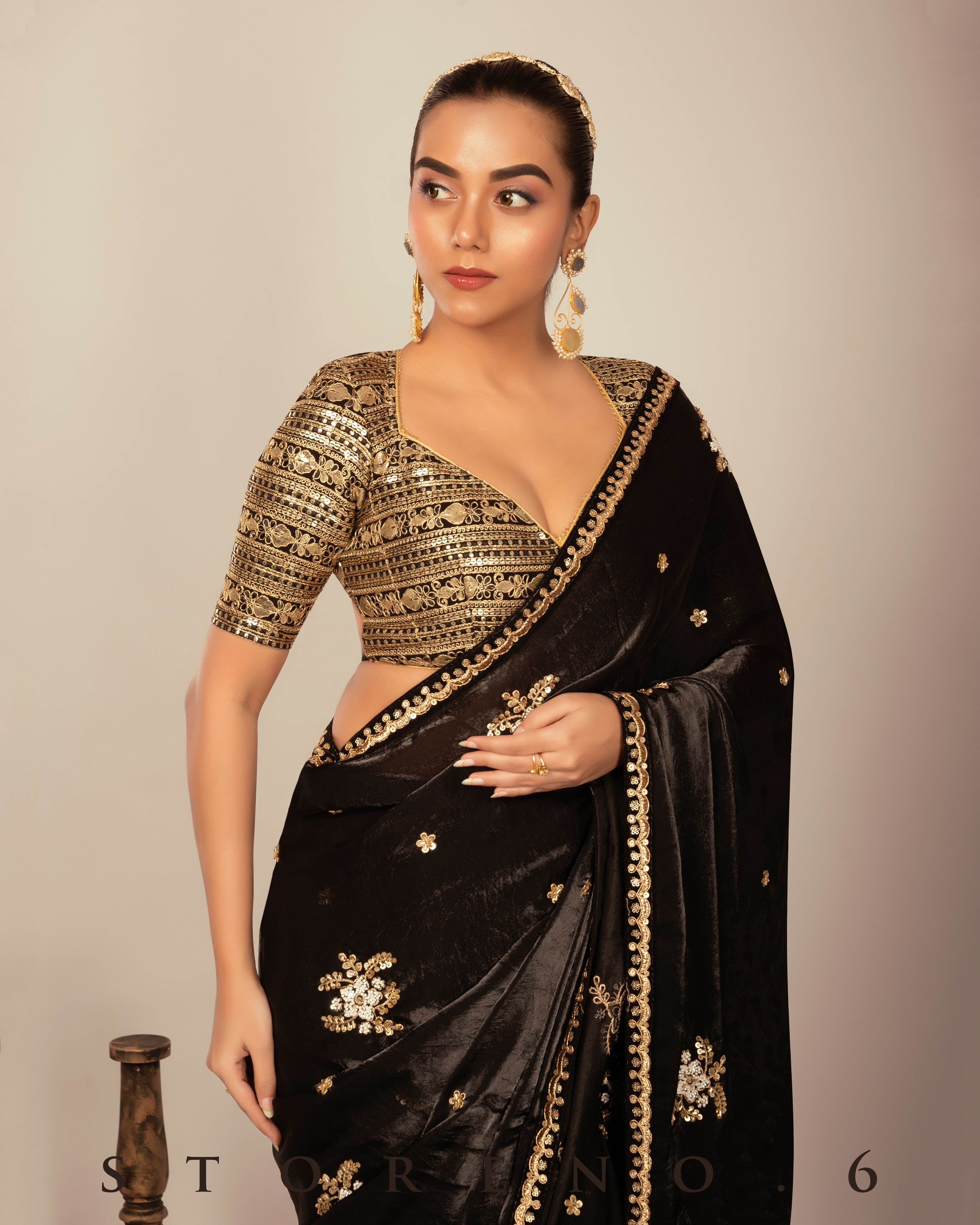MIDNIGHT MAGNOLIA SAREE