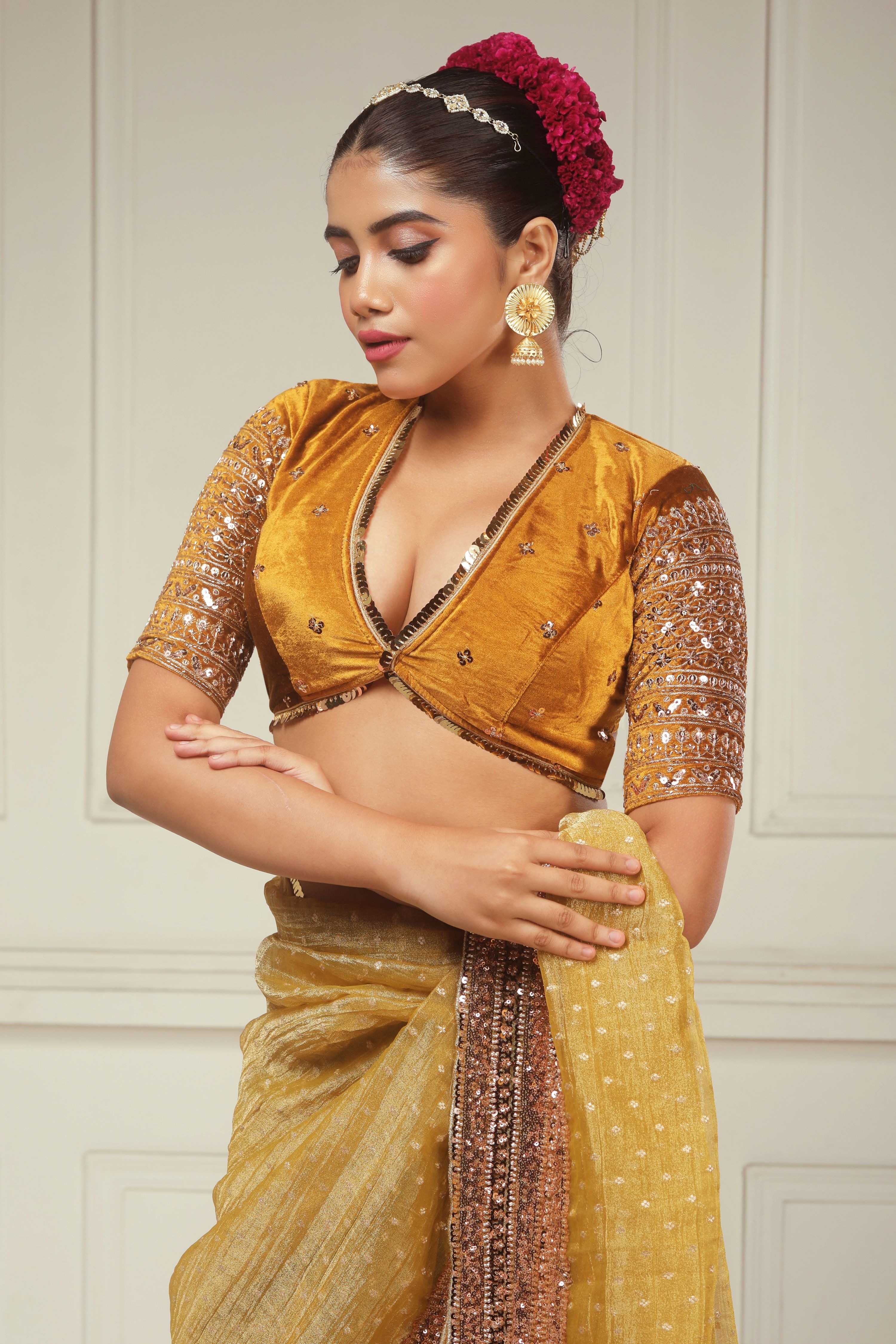 REGAL REIGN BLOUSE