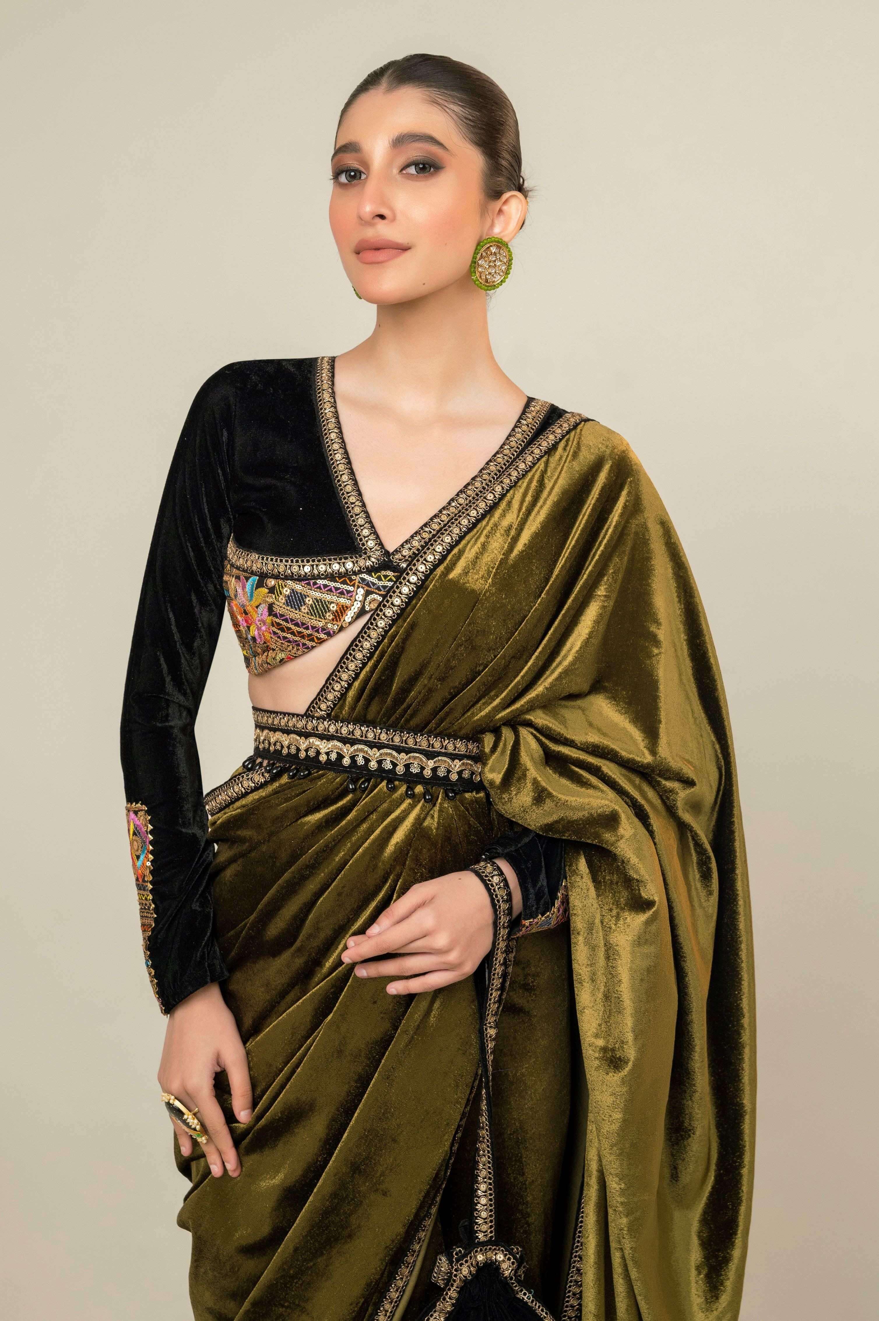 VELVET VOGUE SAREE WITH MIDNIGHT MANOR BLOUSE.