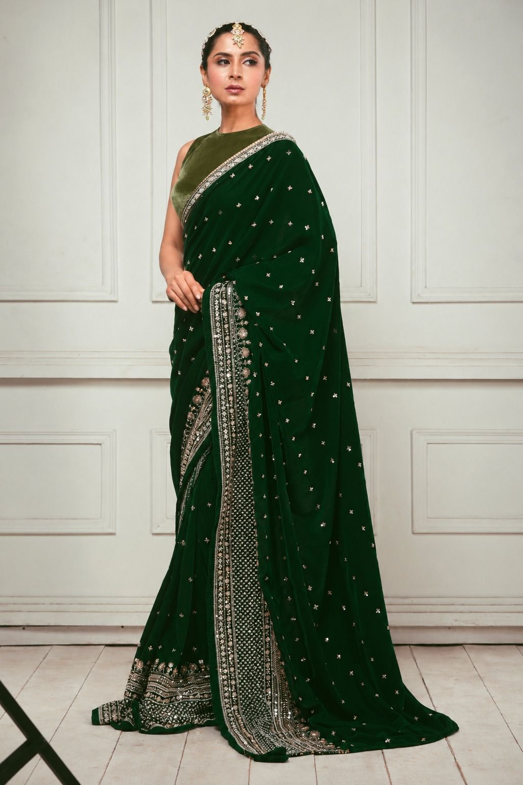 GARDEN GRANDEUR SAREE AND BLOUSE SET