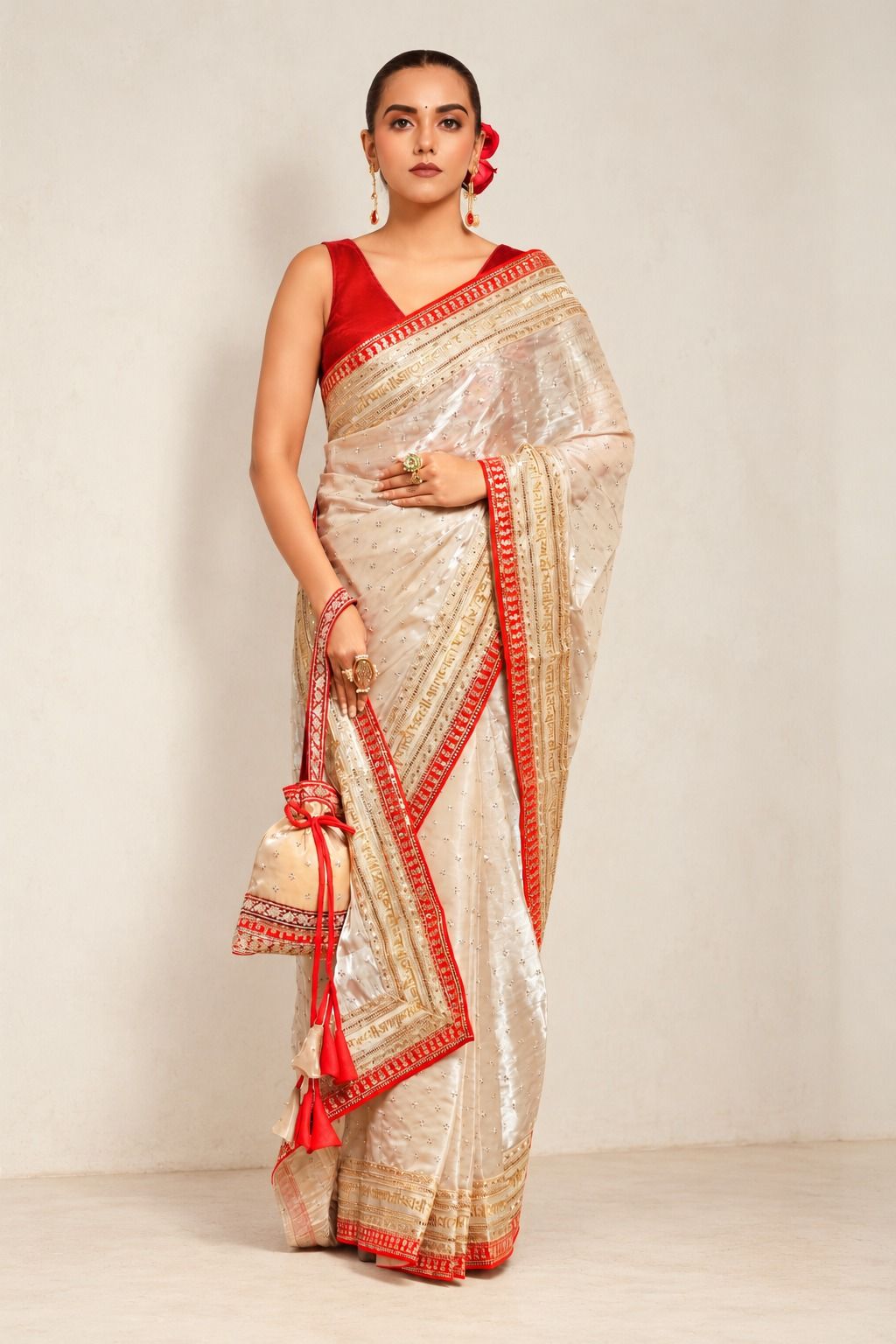 ROYAL SUBTLE QUEEN SAREE WITH ROYAL RADIANCE BLOUSE