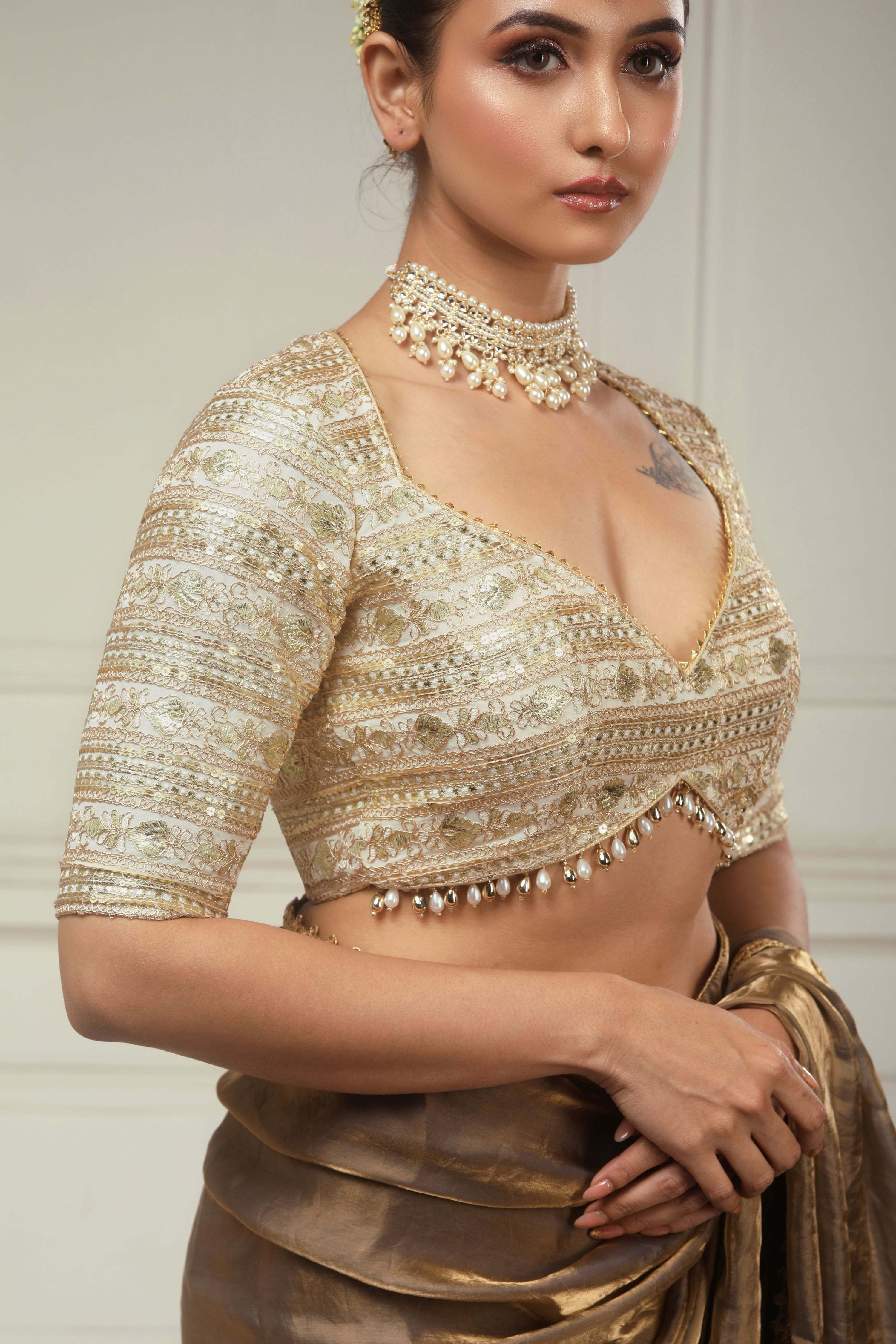 SMOKEY SPIRIT SAREE WITH INTENSE IVORY ICON BLOUSE