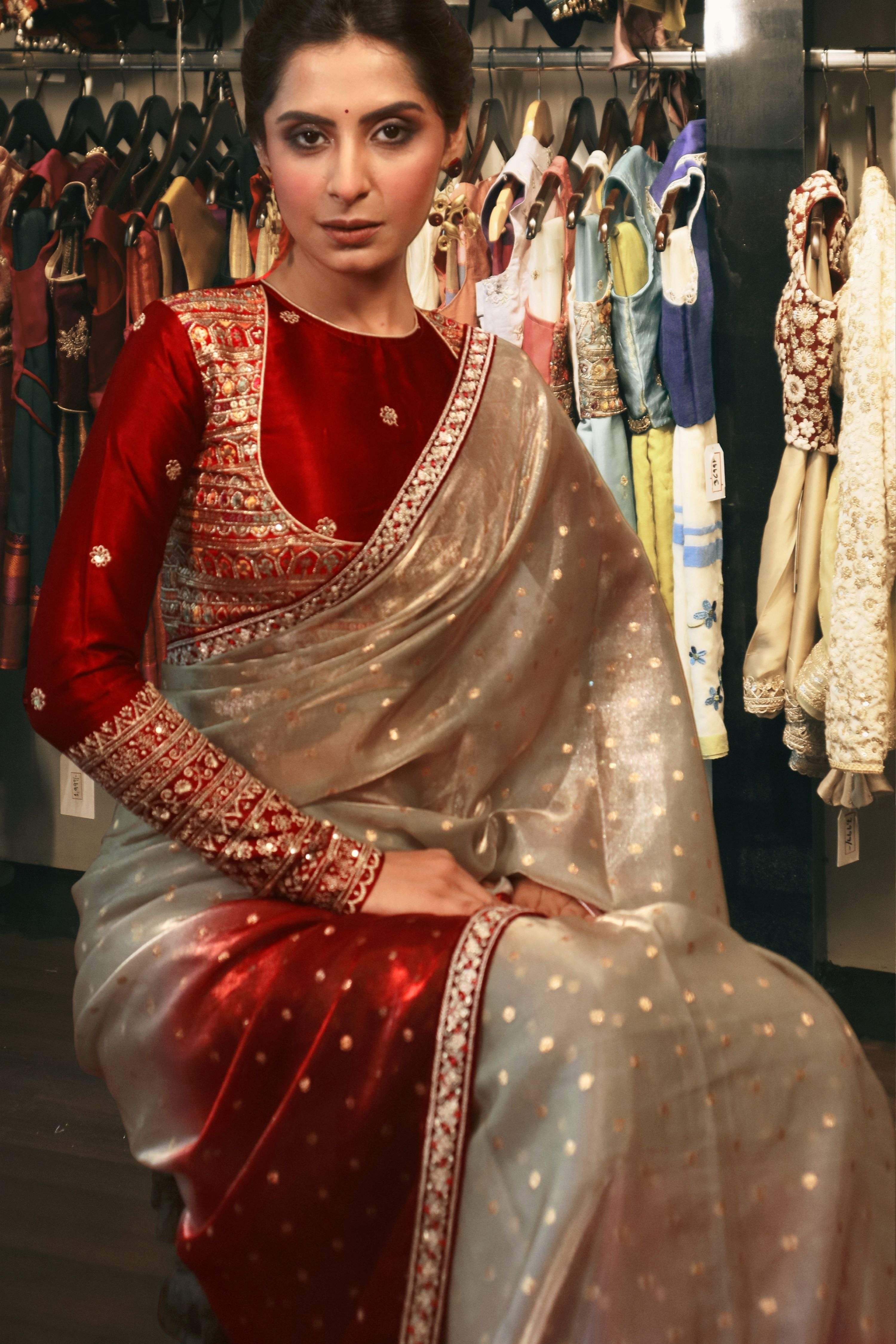 MOONRISE GLOW SAREE WITH ABSOLUTE APPEAL BLOUSE