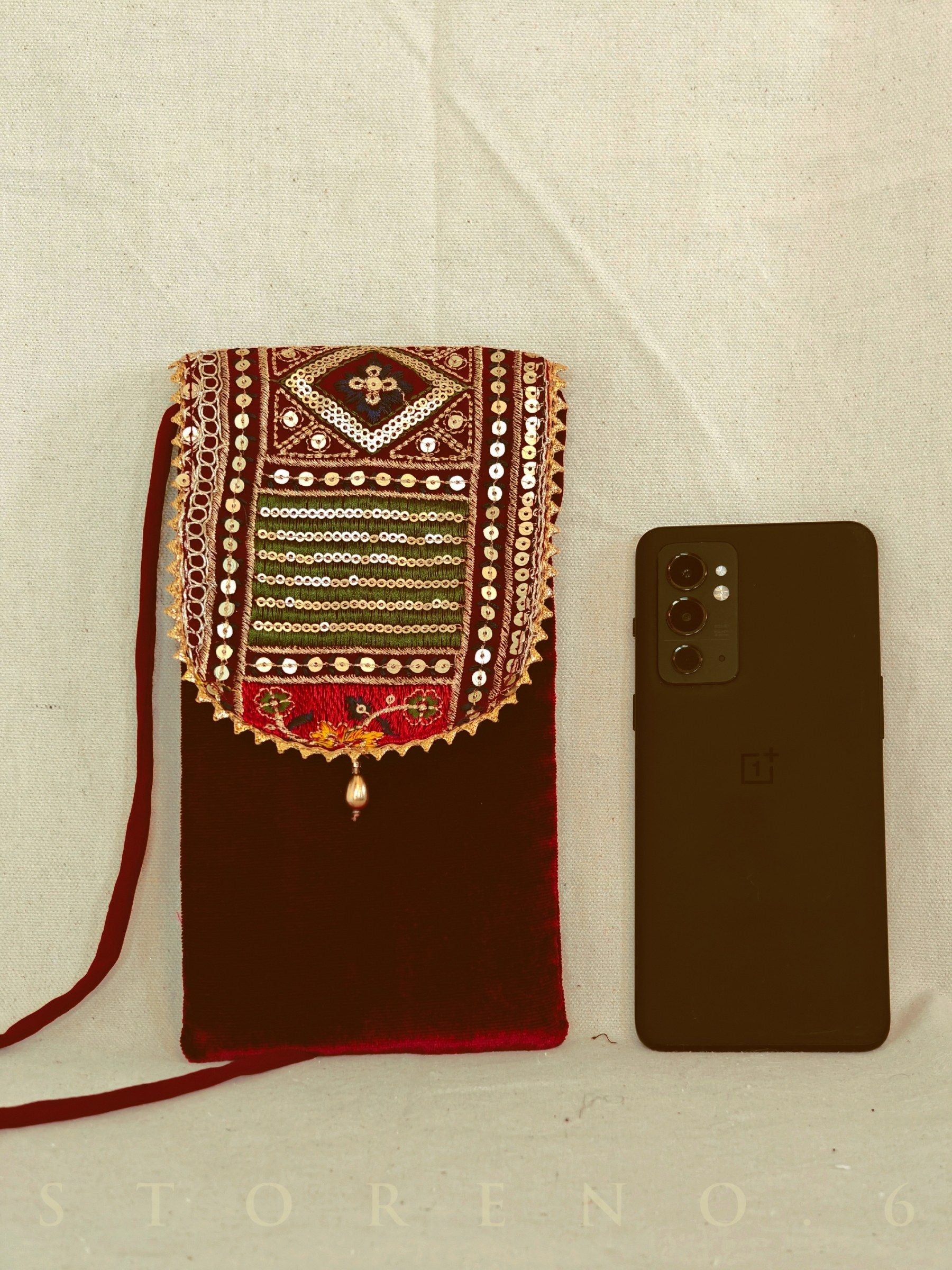 MIRCHI MINI MOBILE SLING