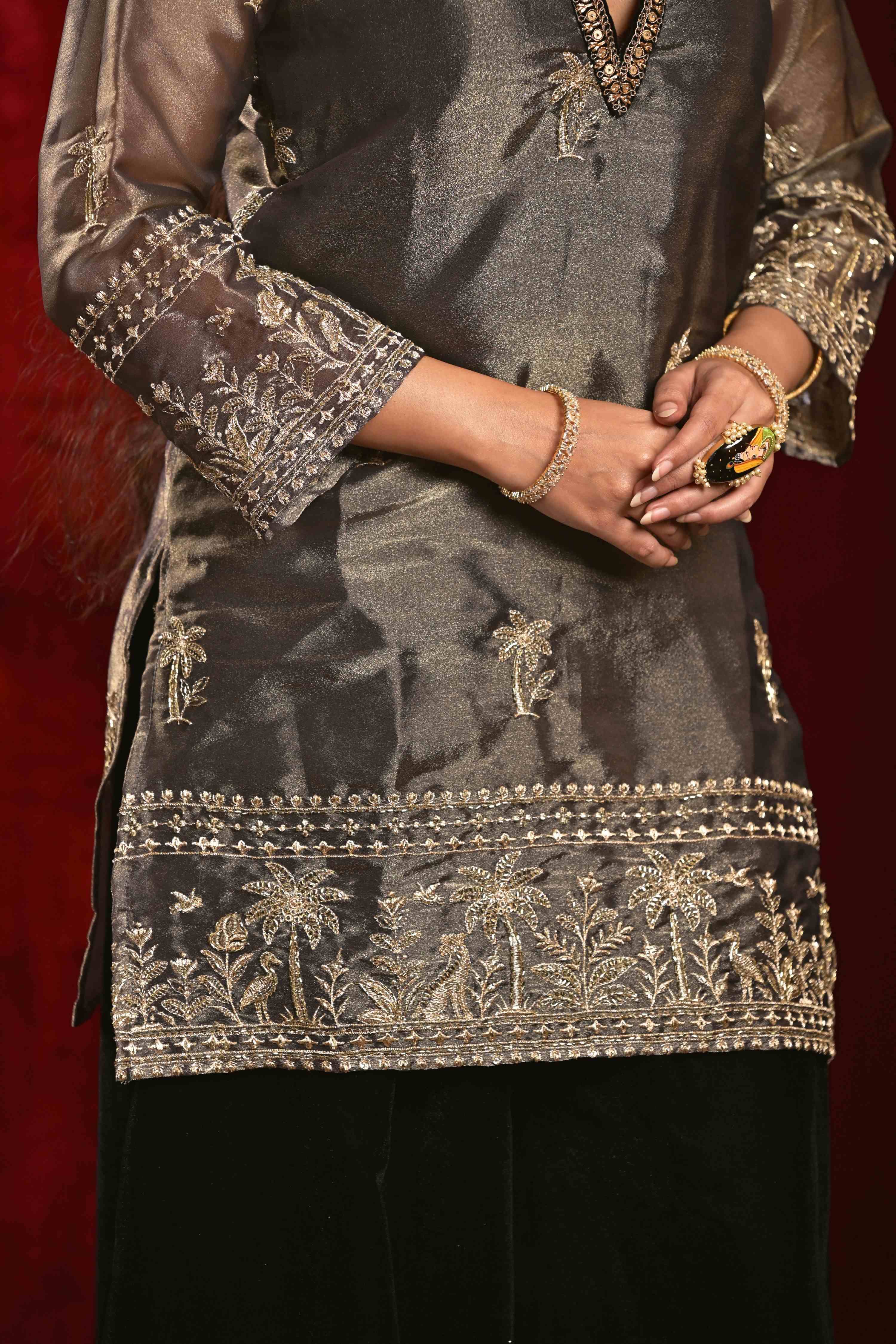 CINEMA CHARM KURTA SET