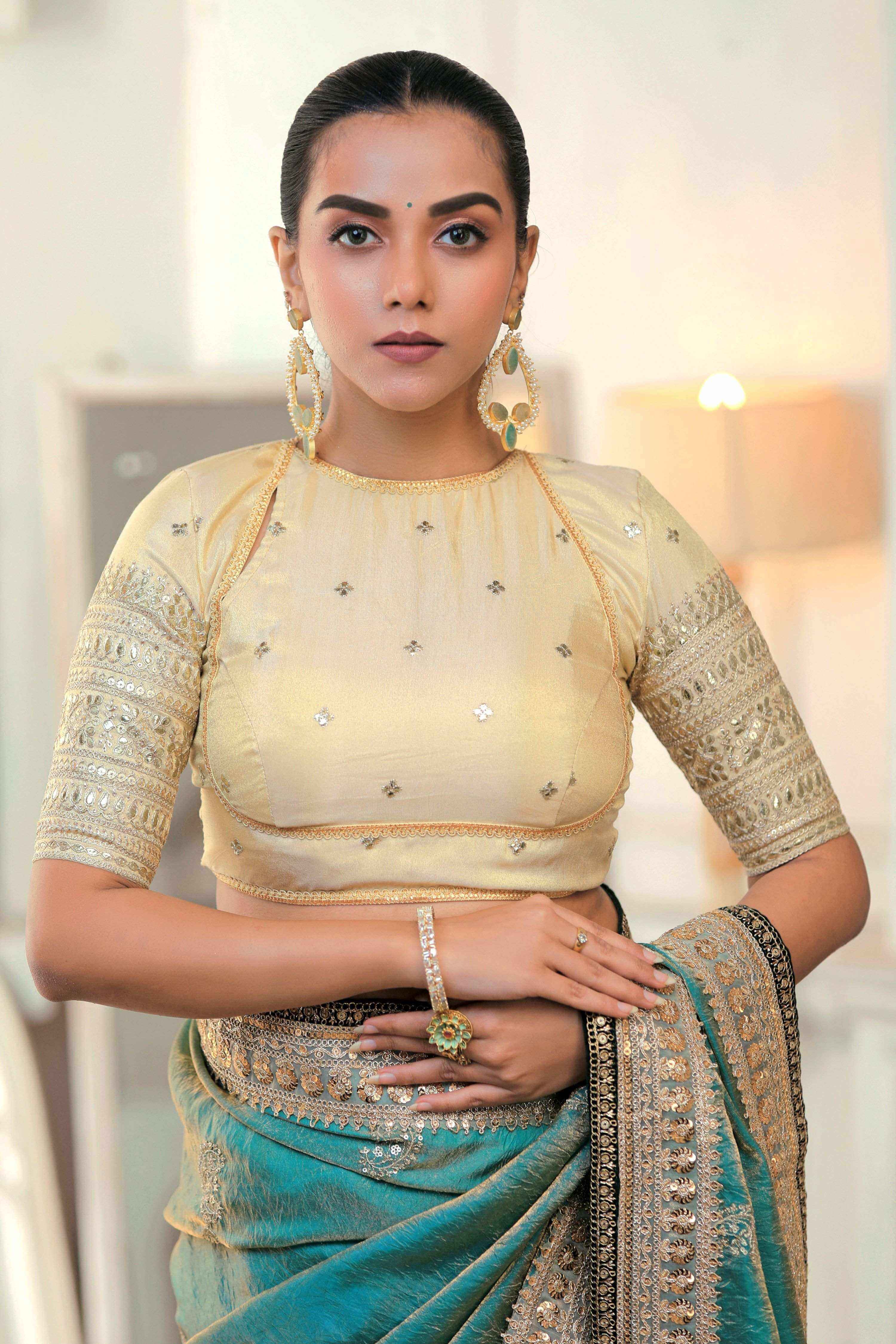 THE CLASSIC CHAMPAGNE BLOUSE