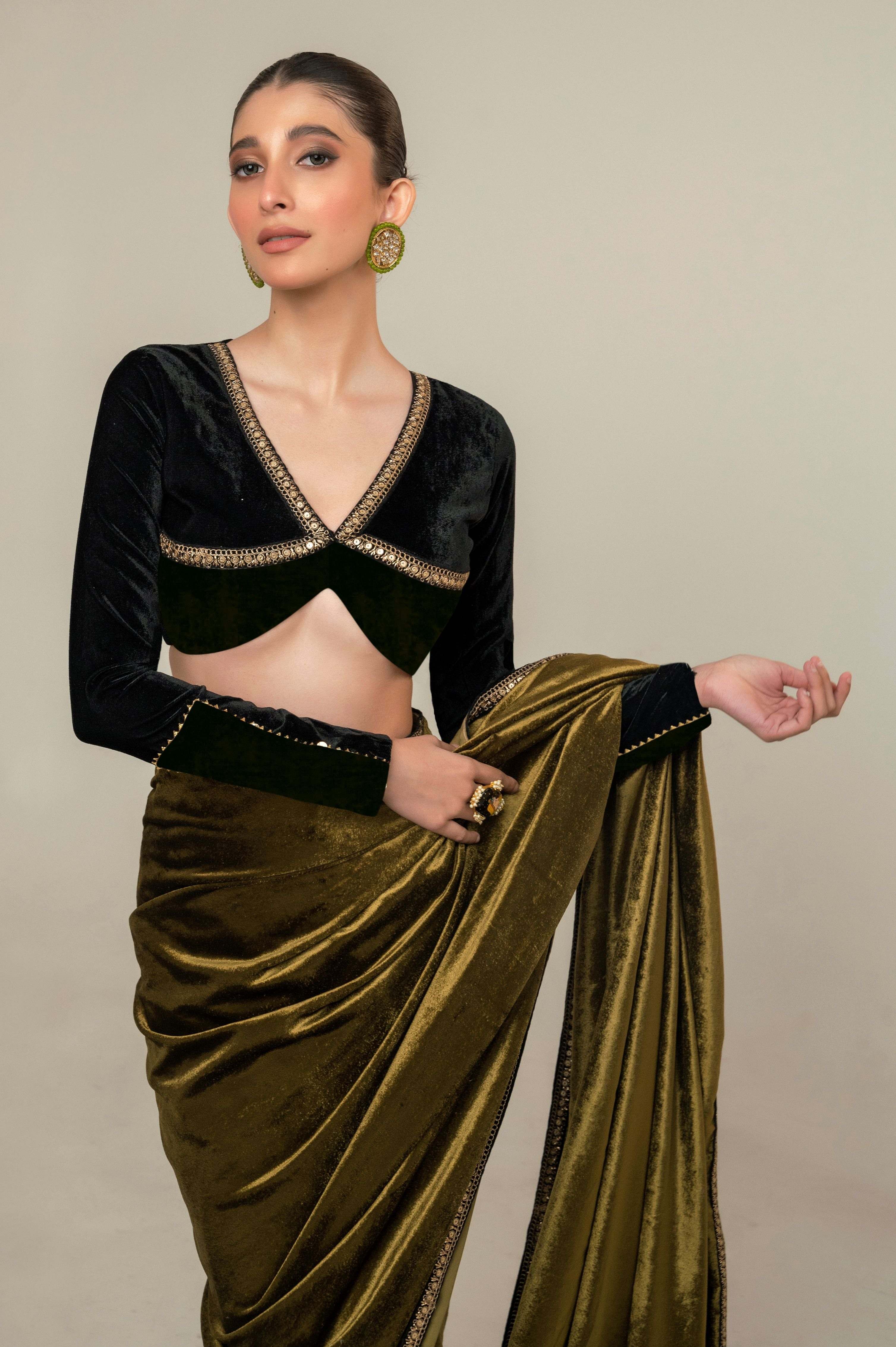 VELVET VOGUE SAREE WITH MIDNIGHT CHARM BLOUSE
