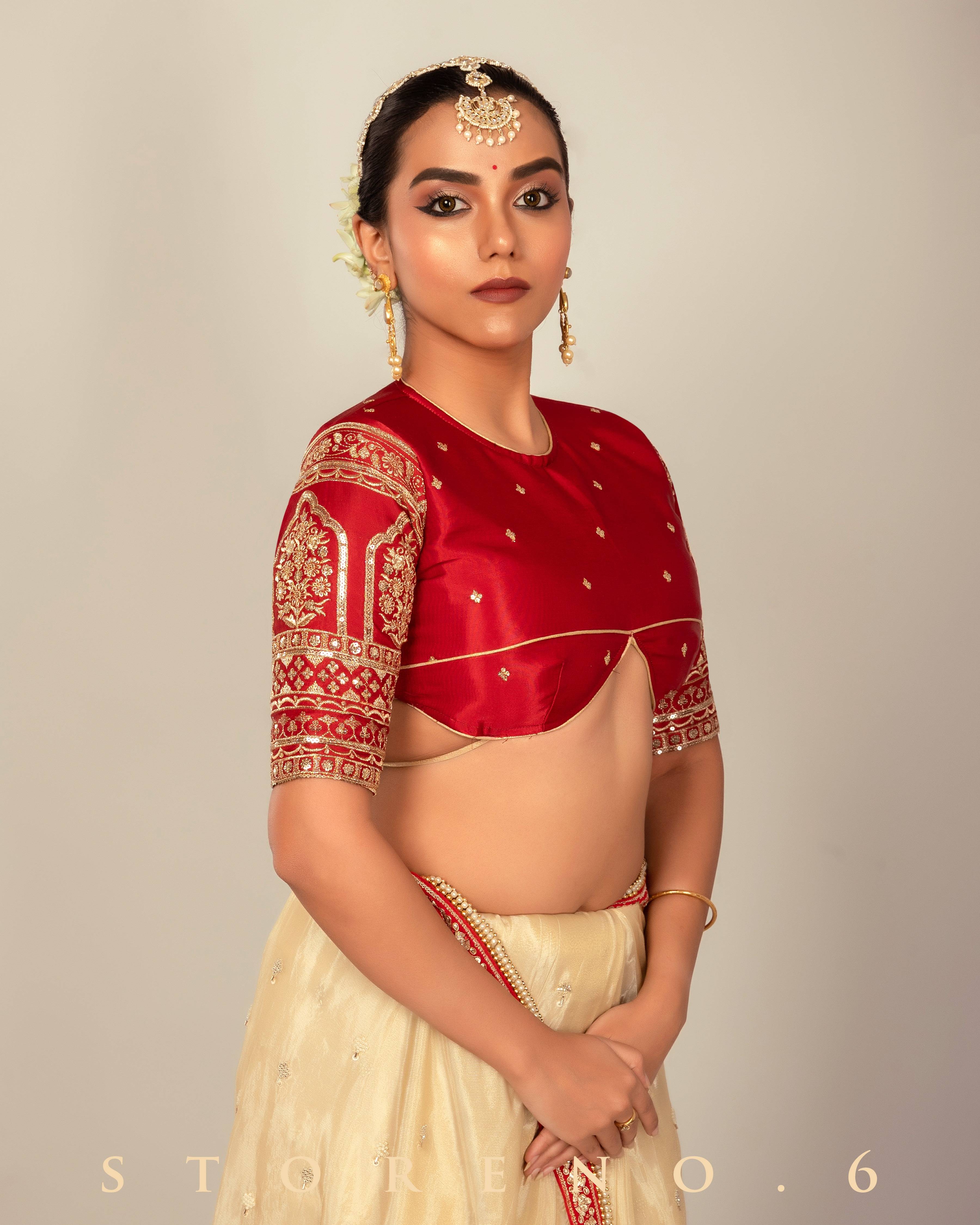 IMPERIAL IVORY INSIGHT SAREE WITH TIMELESS TROUSSEAU BLOUSE