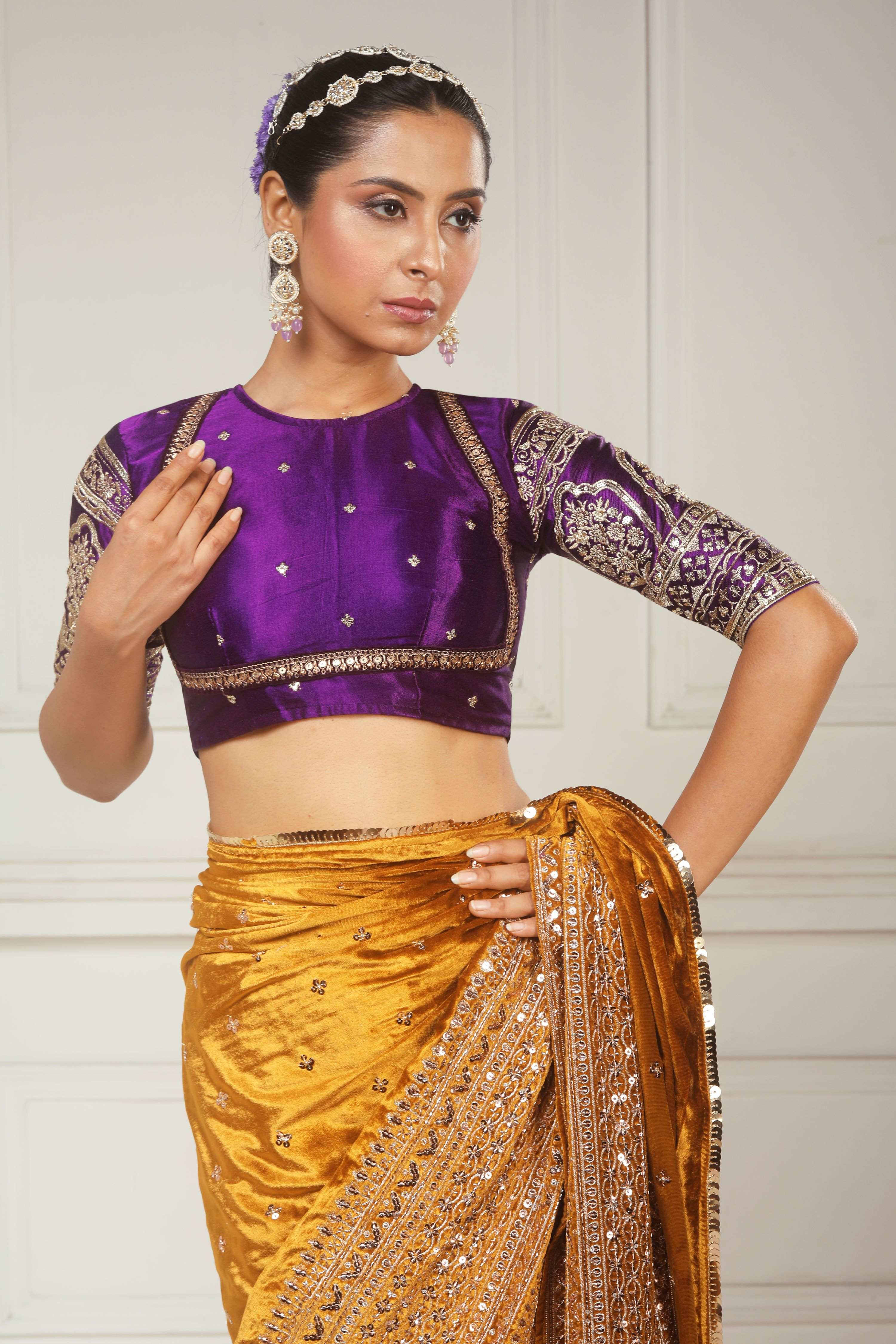 TIMELESS TEMPTATION BLOUSE