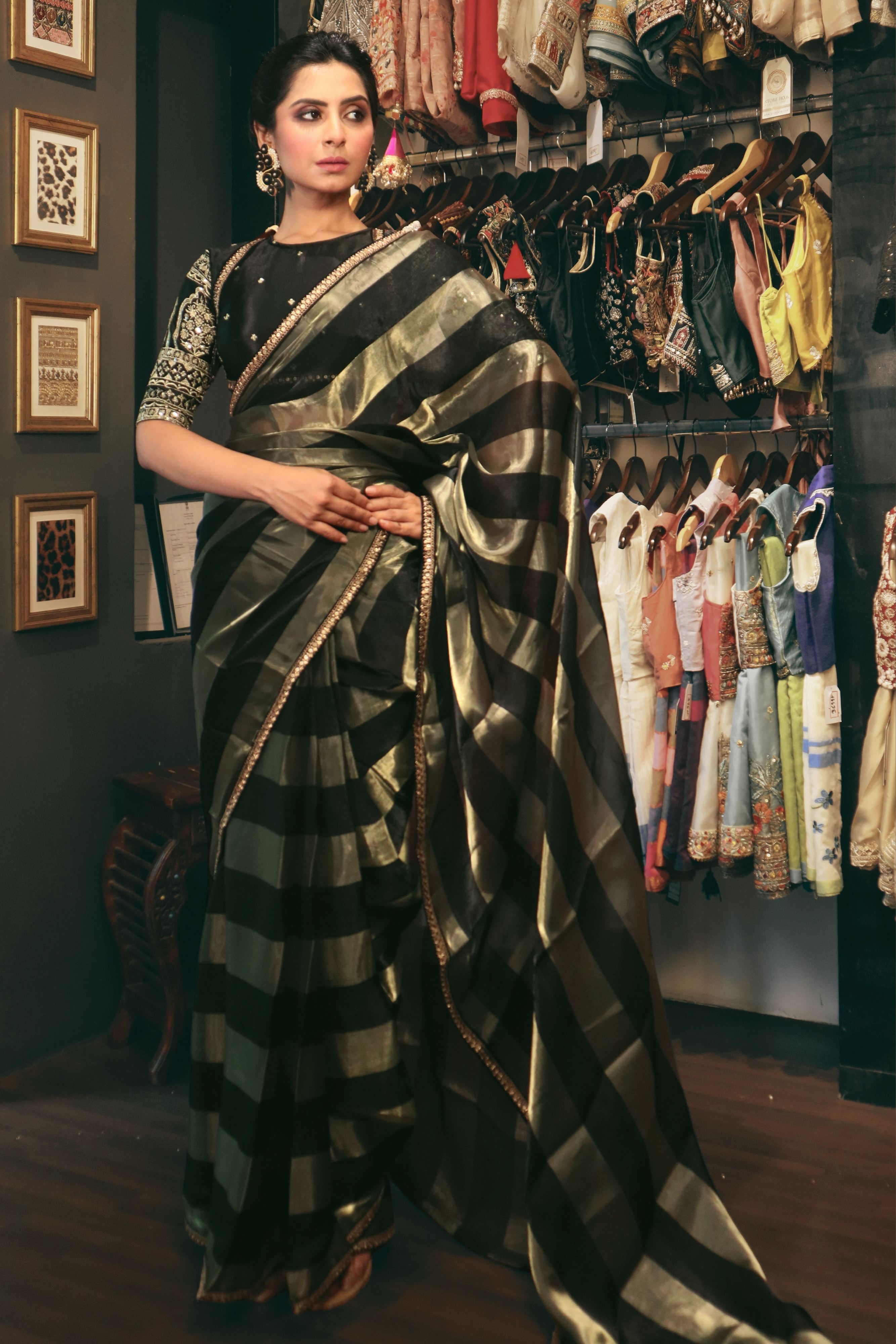 CLASSIC CONTOUR SAREE WITH TIMELESS TRIBUTE BLOUSE