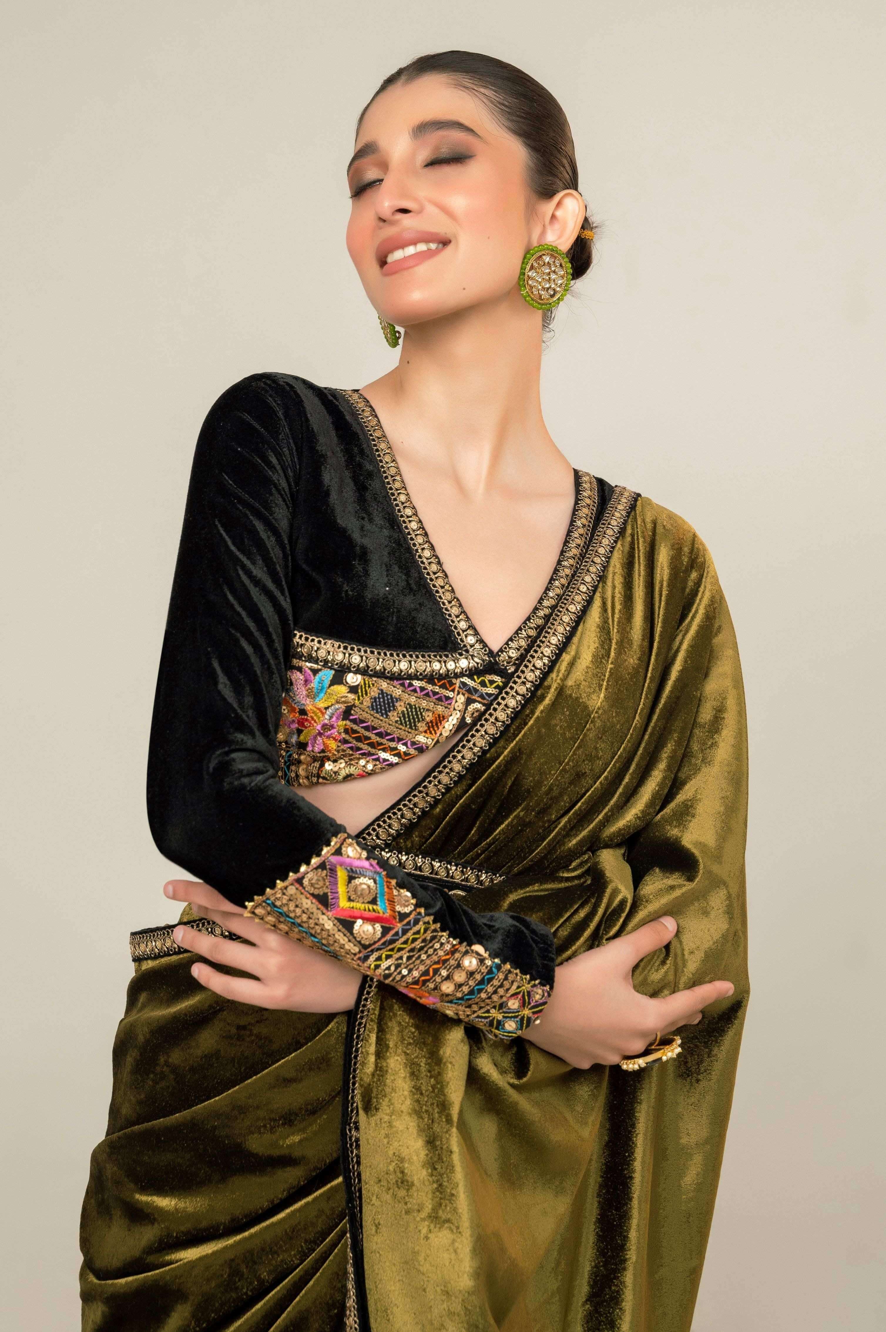 VELVET VOGUE SAREE WITH MIDNIGHT MANOR BLOUSE.