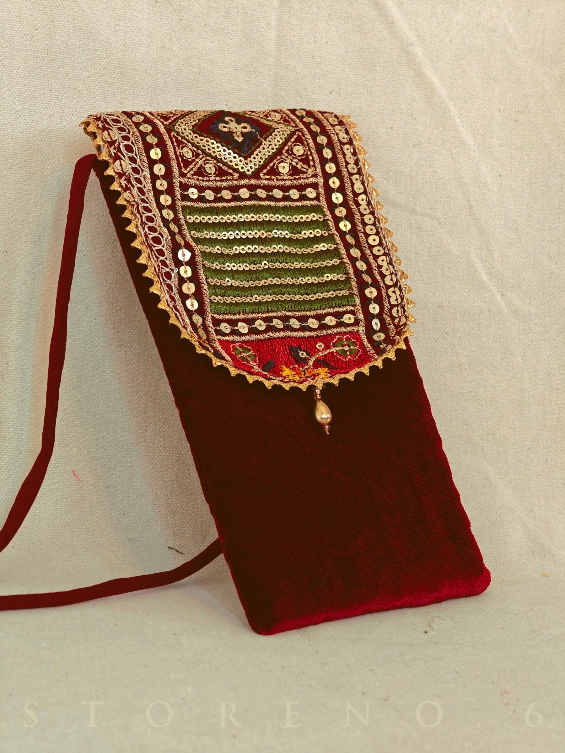 MIRCHI MINI MOBILE SLING