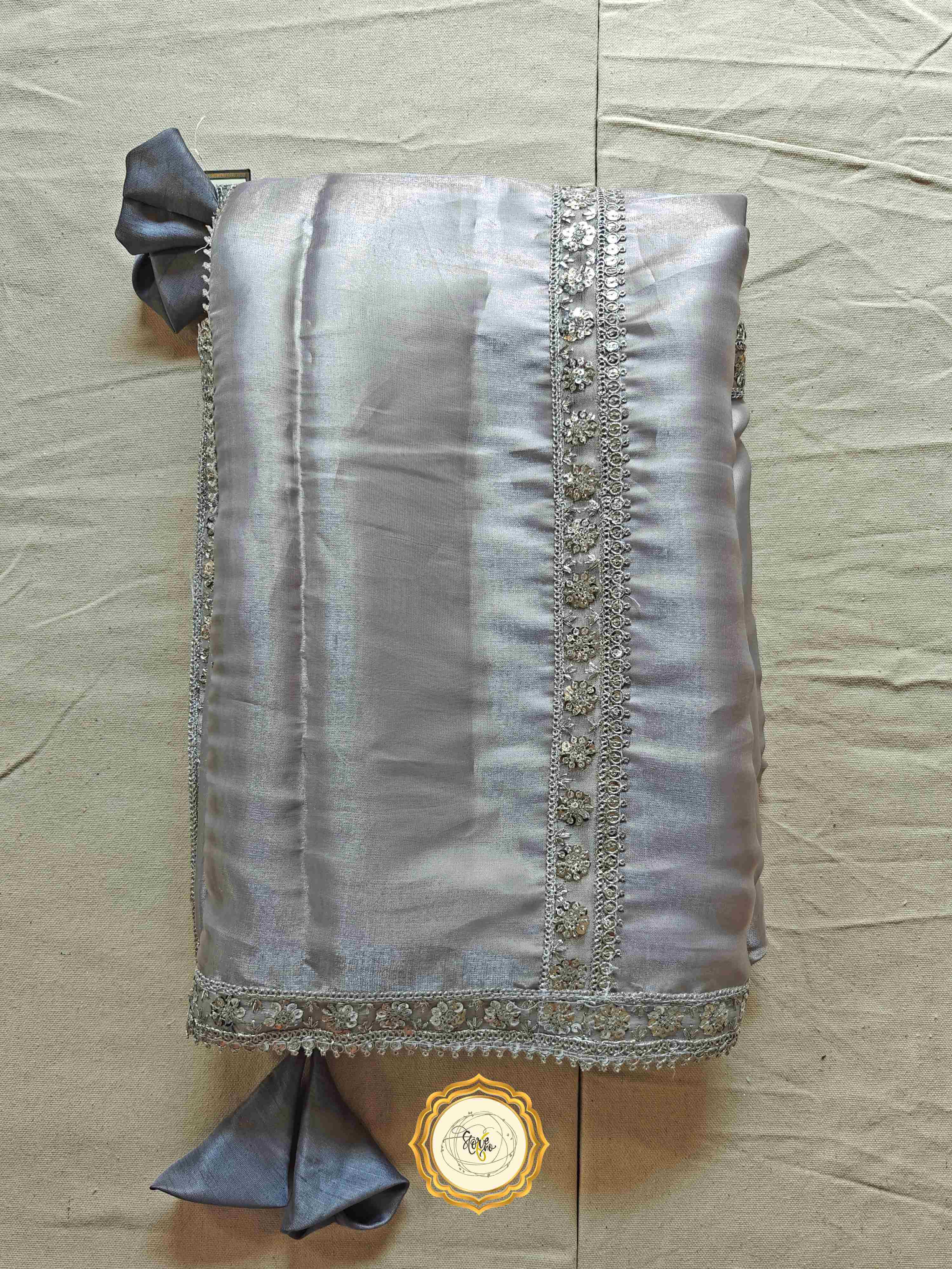 SILVER CLASSIC SAREE WITH UNSTITCHED BLOUSE