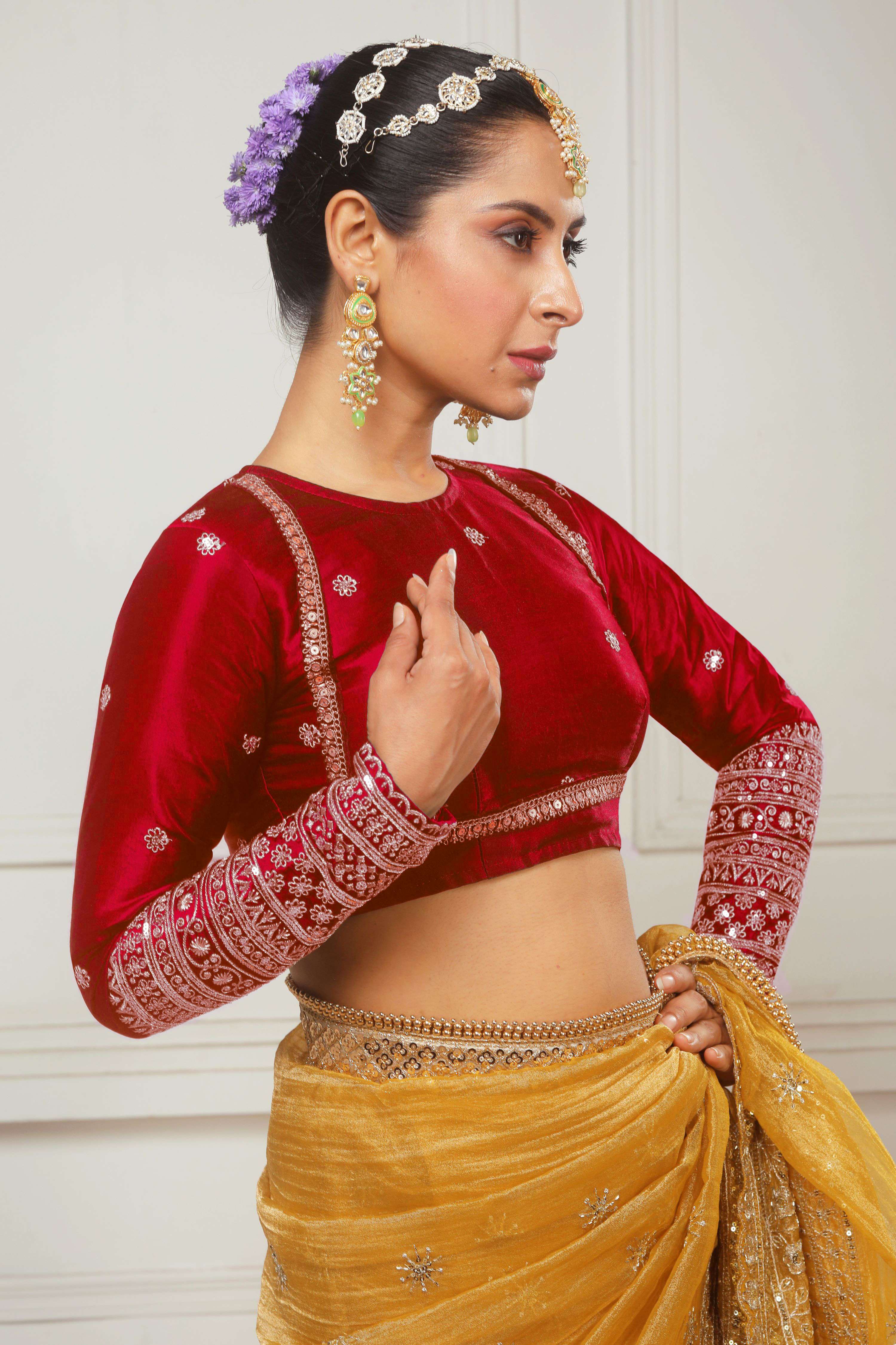 HONEY WILDFLOWER SAREE WITH AGELESS APPEAL FULL SLEEVE BLOUSE