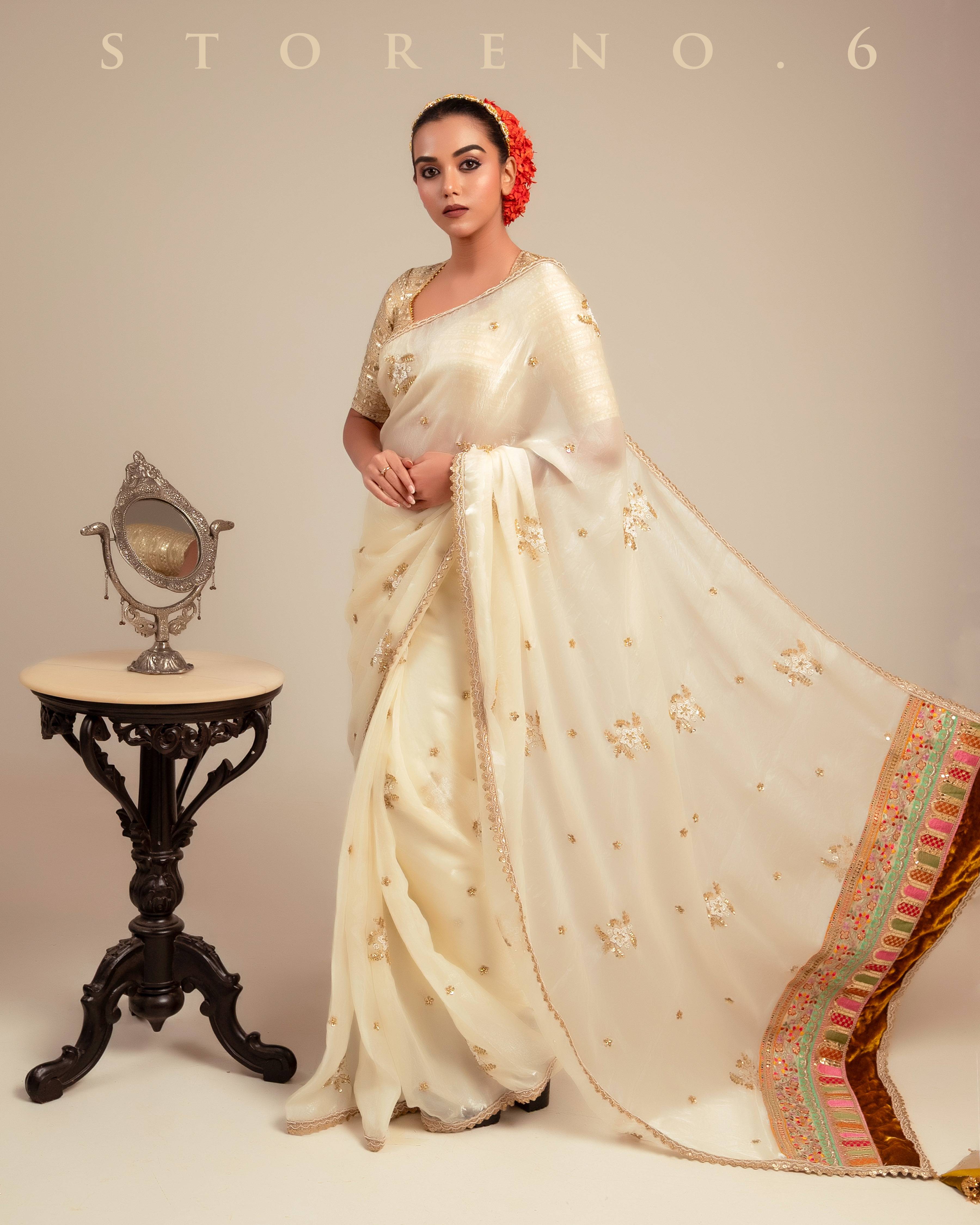 STELLER SURPRISE SAREE WITH INTENSE IVORY ICON BLOUSE