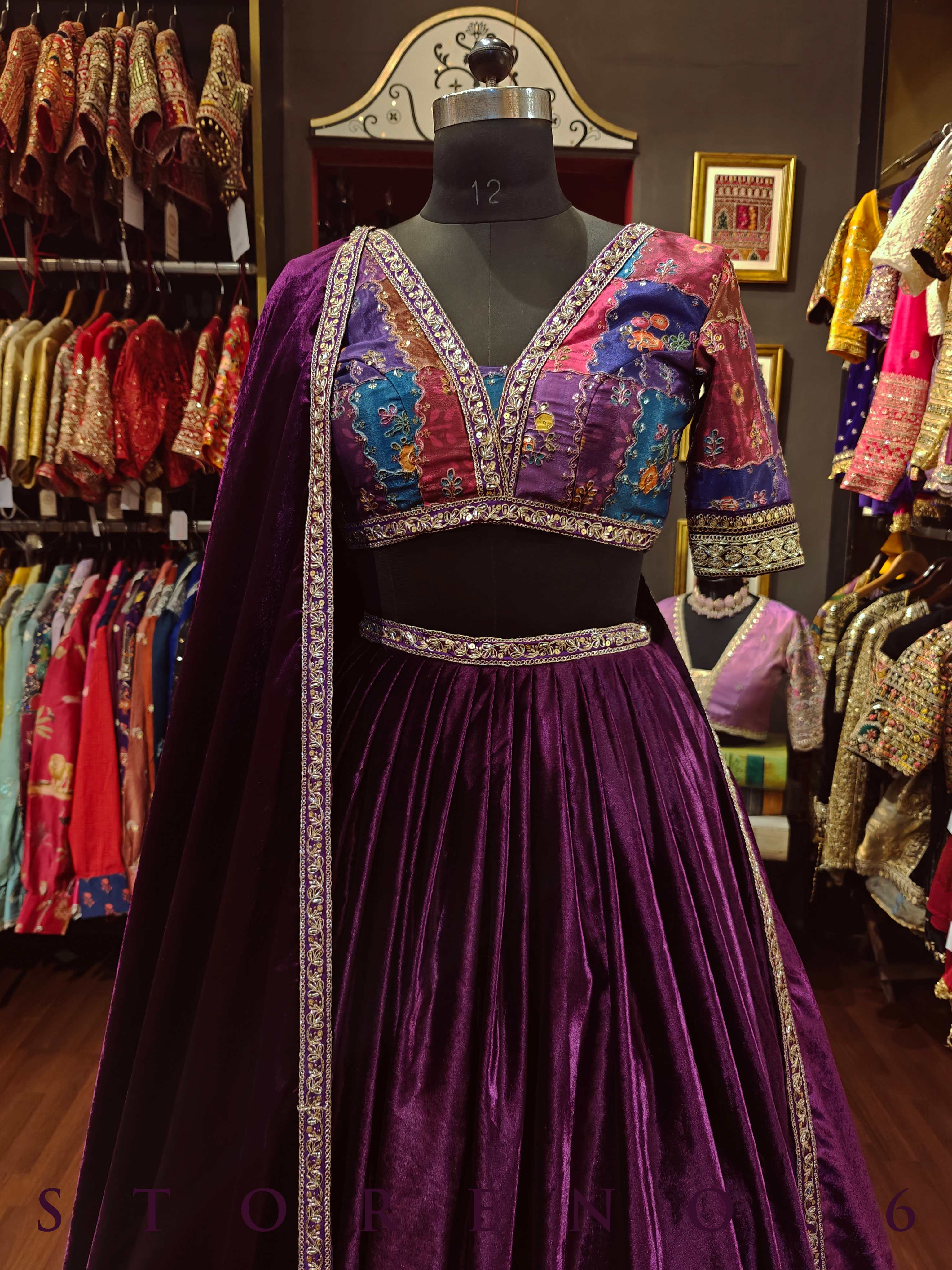 JAMUN VELVET DUPATTA