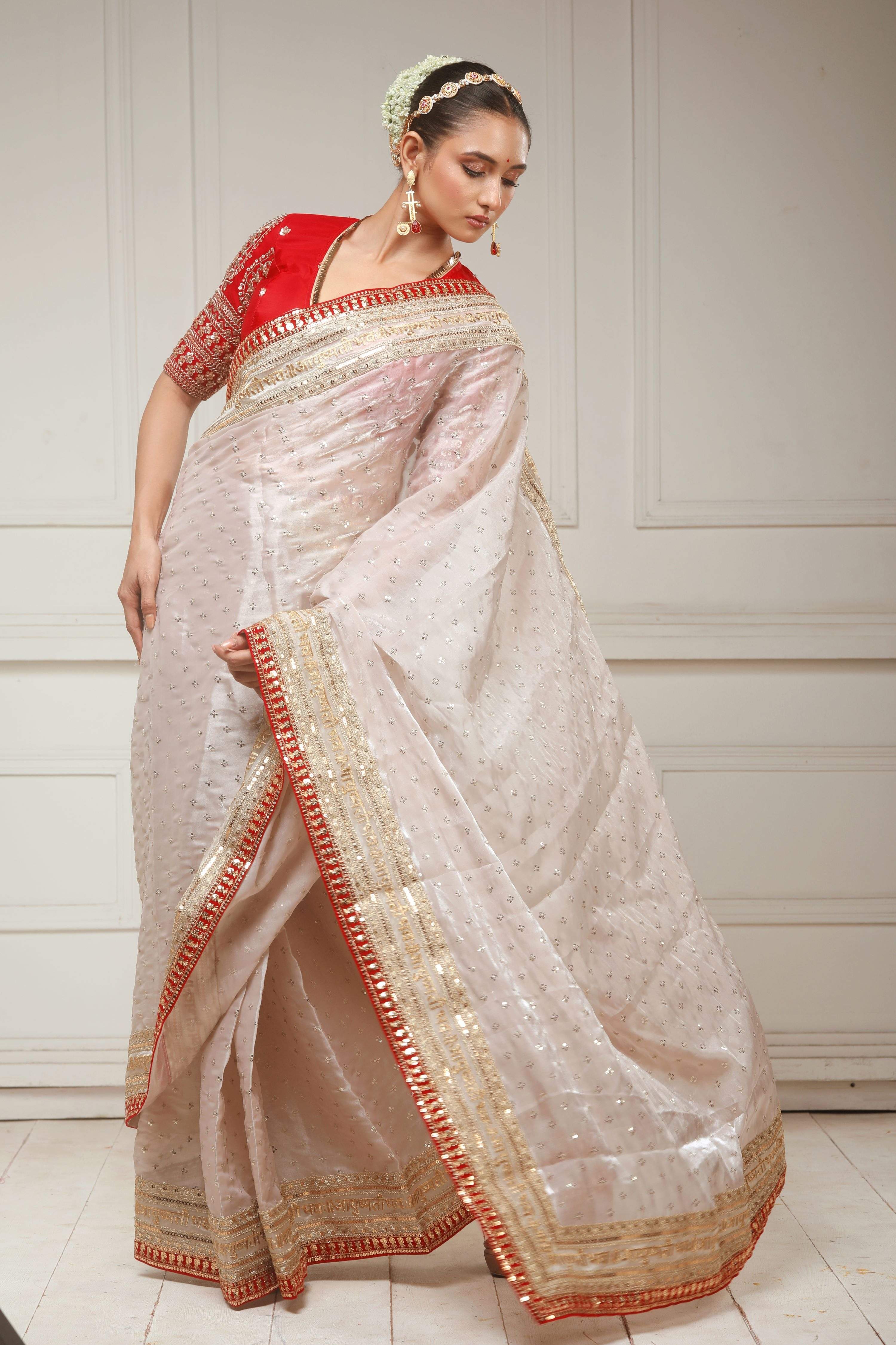 ROYAL SUBTLE QUEEN SAREE