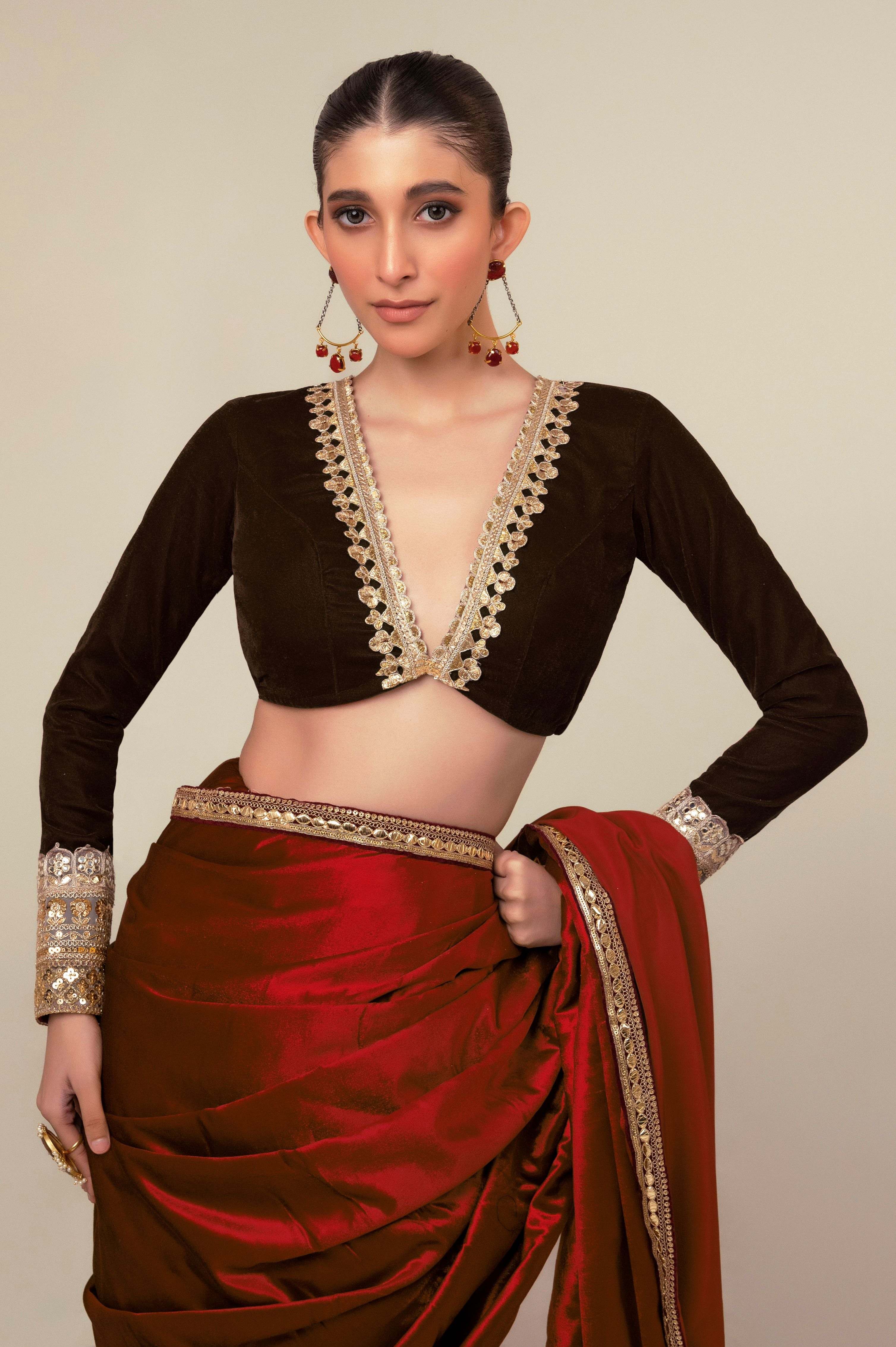 LUXE ROMANCE SAREE WITH ESPRESSO EDGE BLOUSE