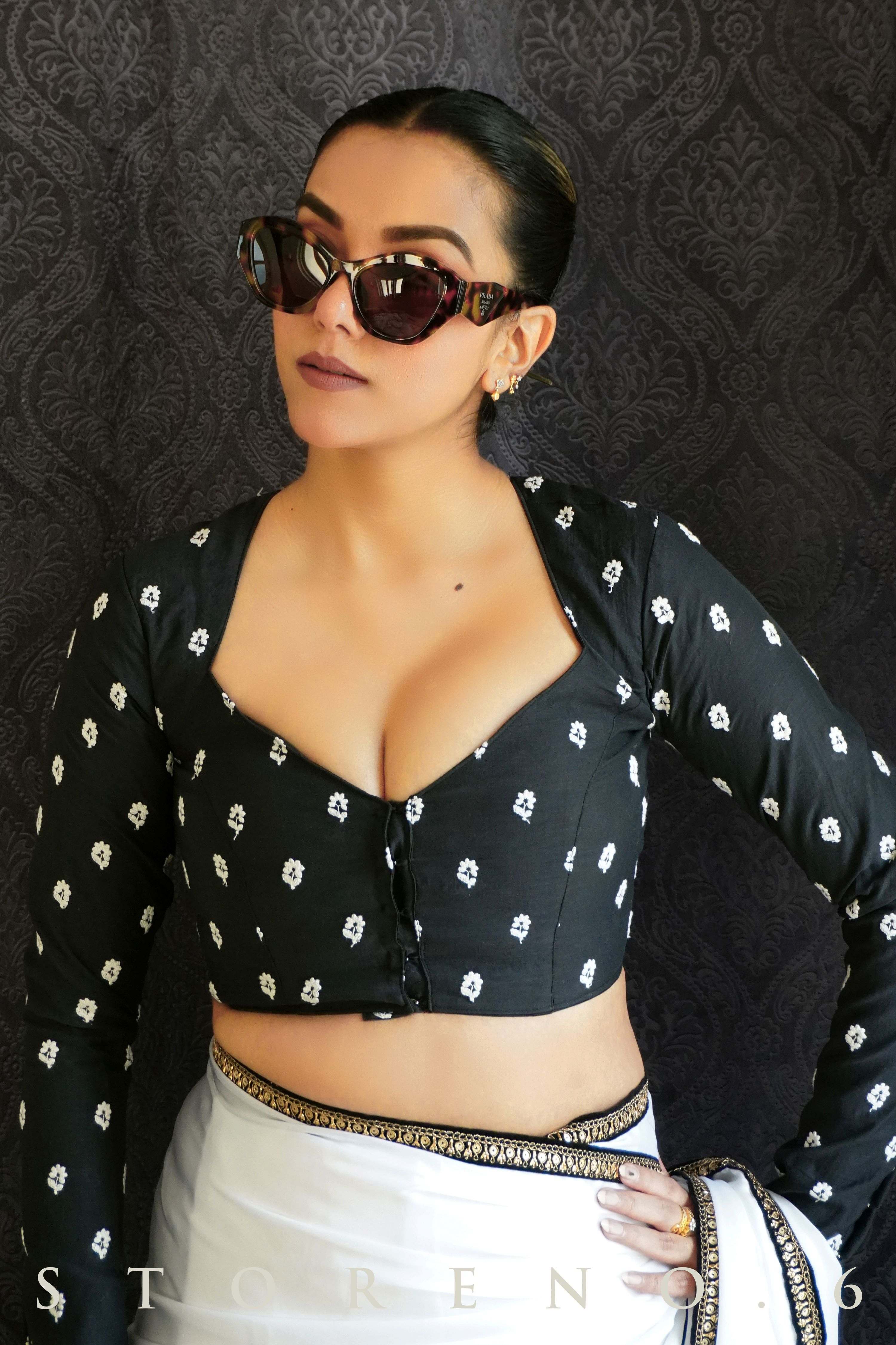 BLACK SWAN BLOUSE