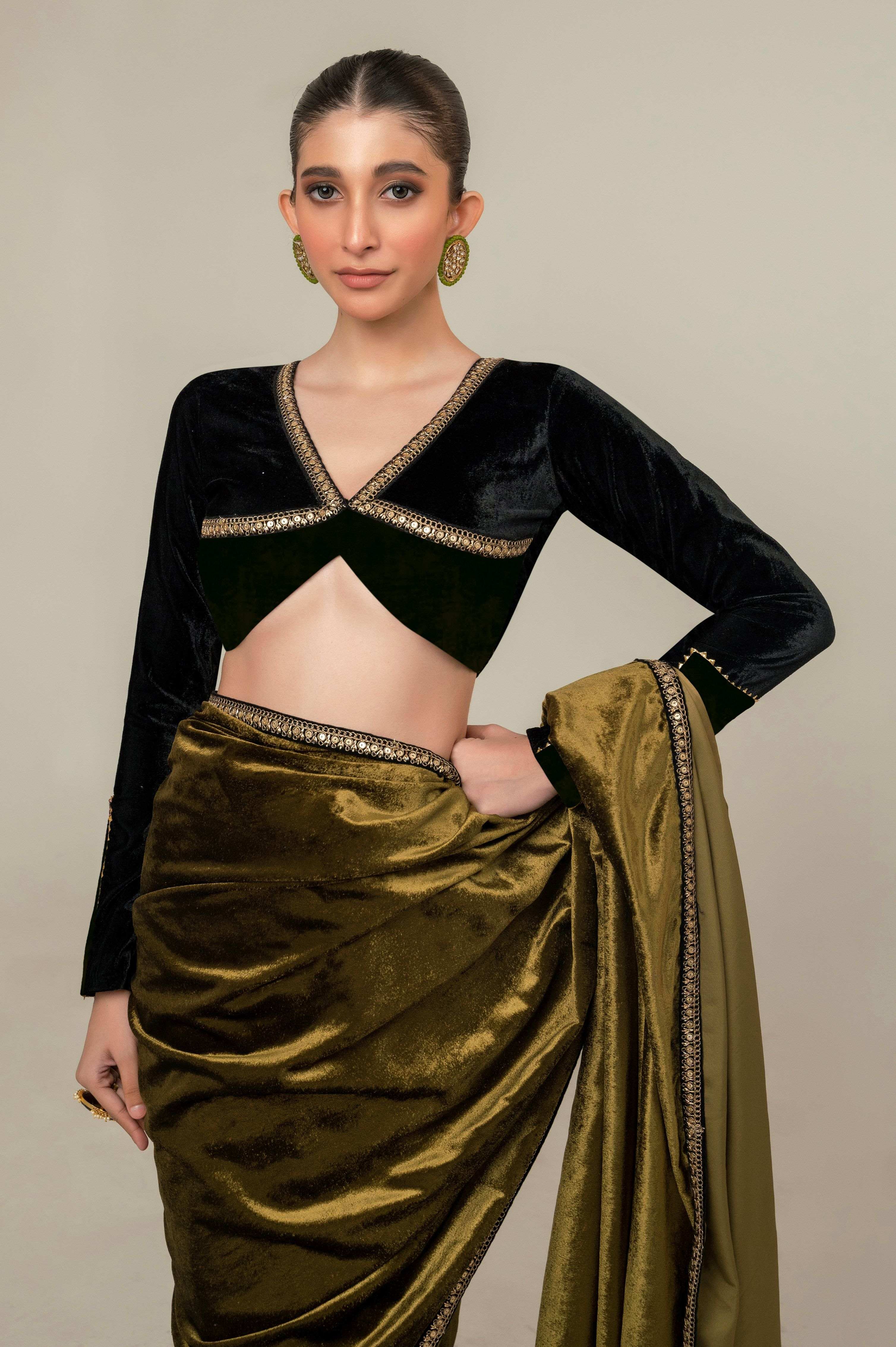VELVET VOGUE SAREE WITH MIDNIGHT CHARM BLOUSE