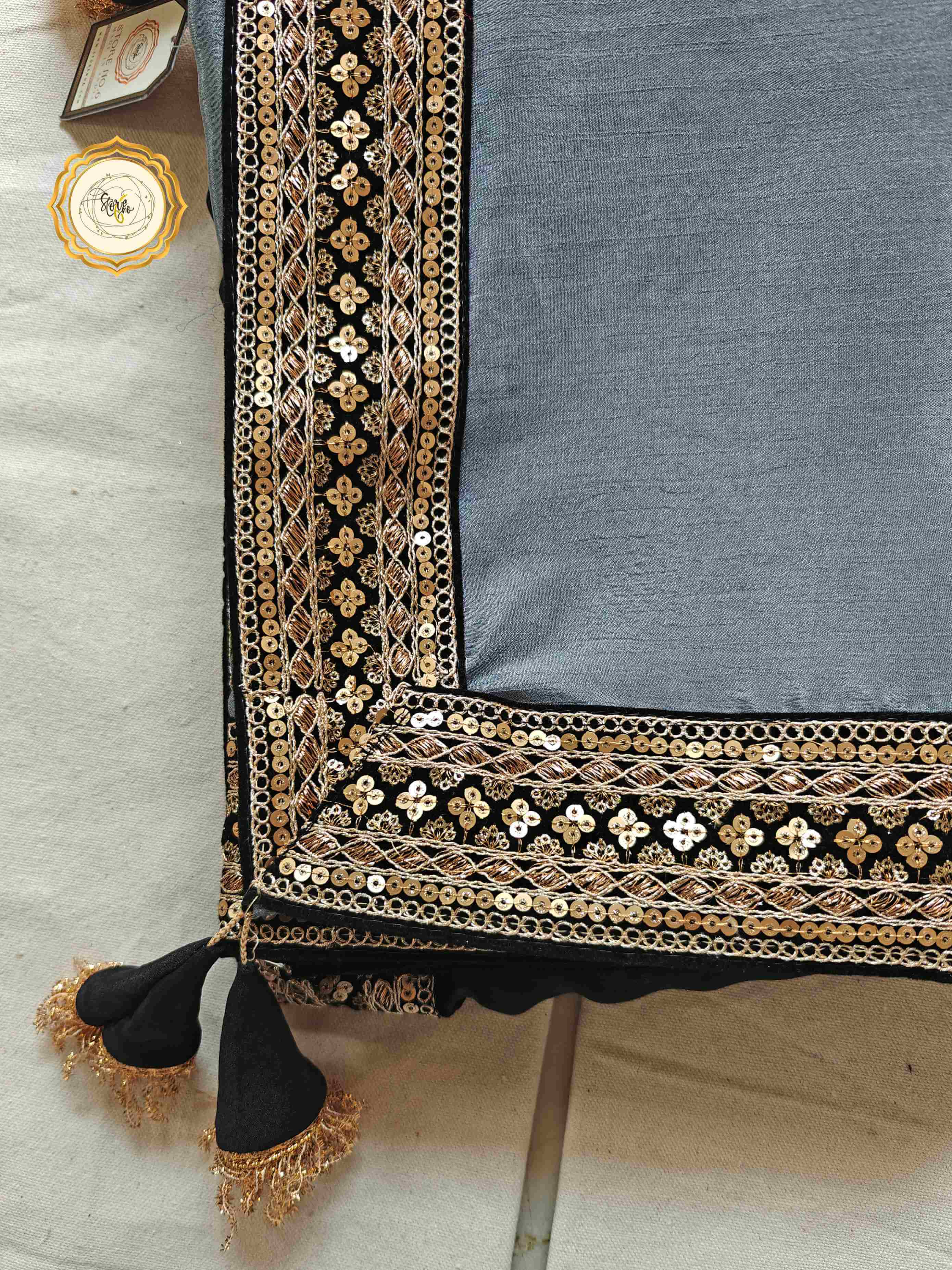 ELEGANT OMBRE SAREE WITH UNSTITCHED BLOUSE