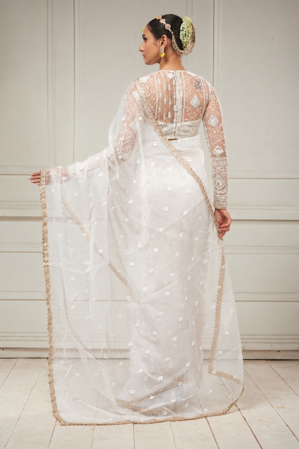 VANILLA SKY SAREE WITH FITOOR CLASSIC BLOUSE