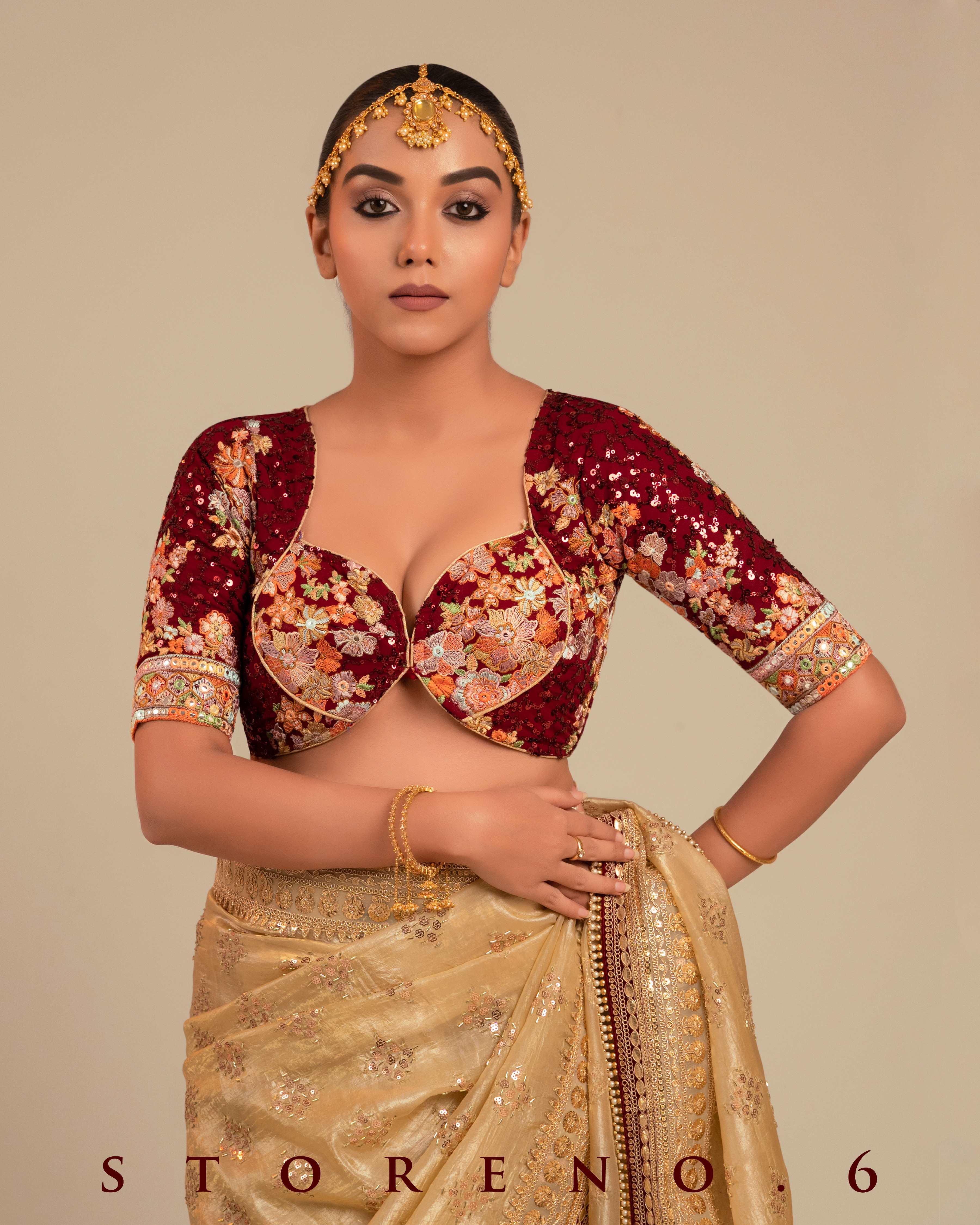 RAAKT AFSOON EDGE BLOUSE