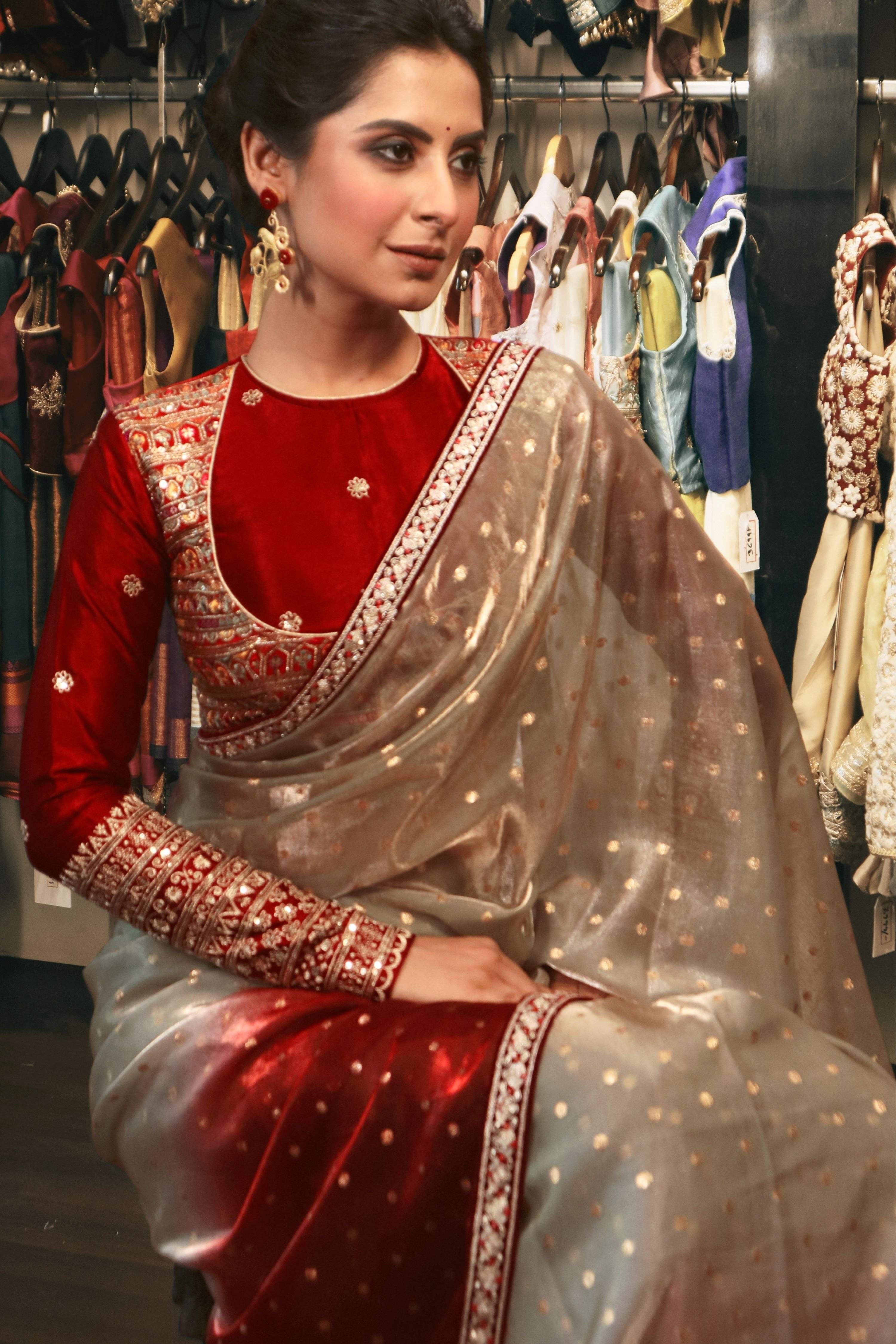 MOONRISE GLOW SAREE WITH ABSOLUTE APPEAL BLOUSE