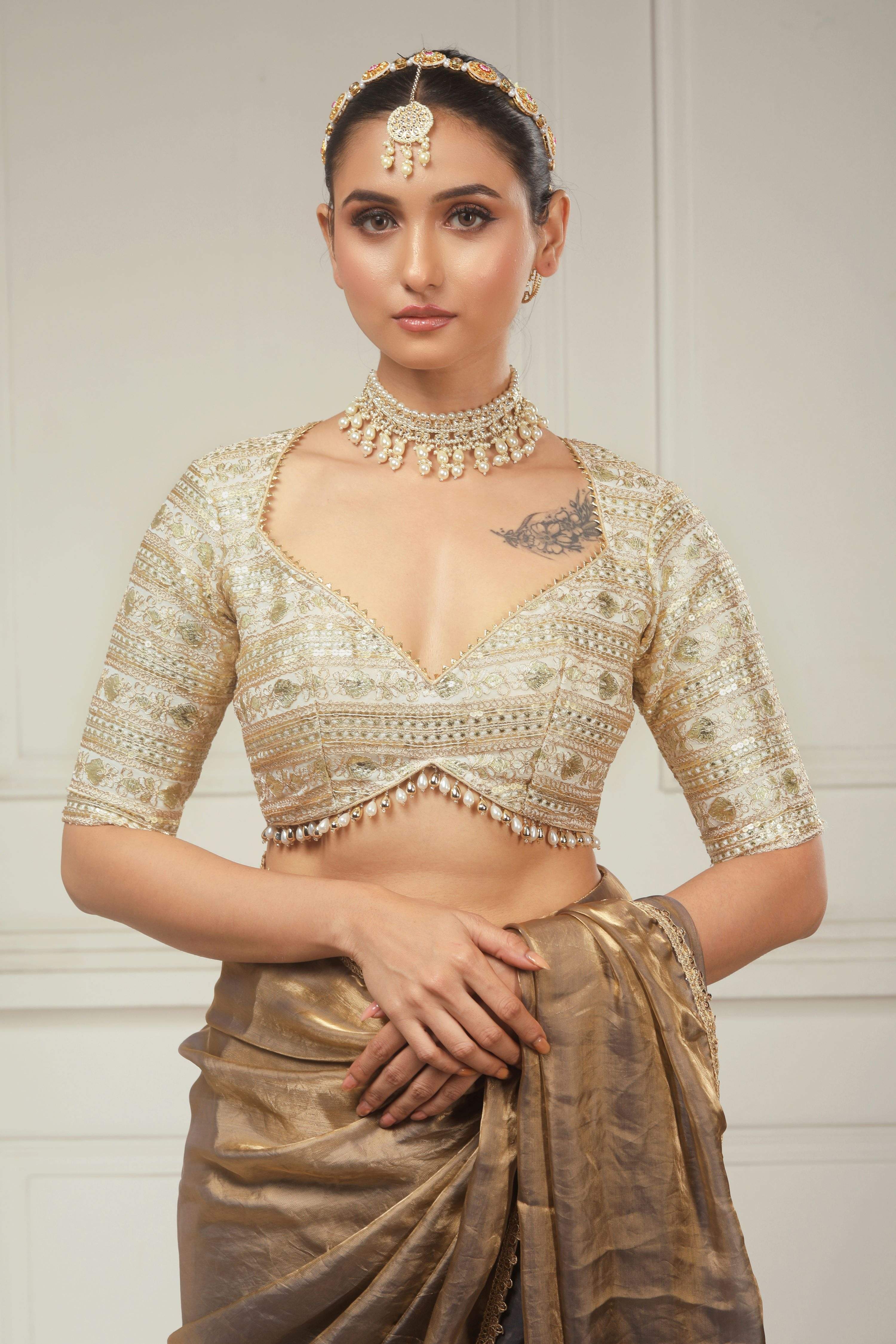 SMOKEY SPIRIT SAREE WITH INTENSE IVORY ICON BLOUSE