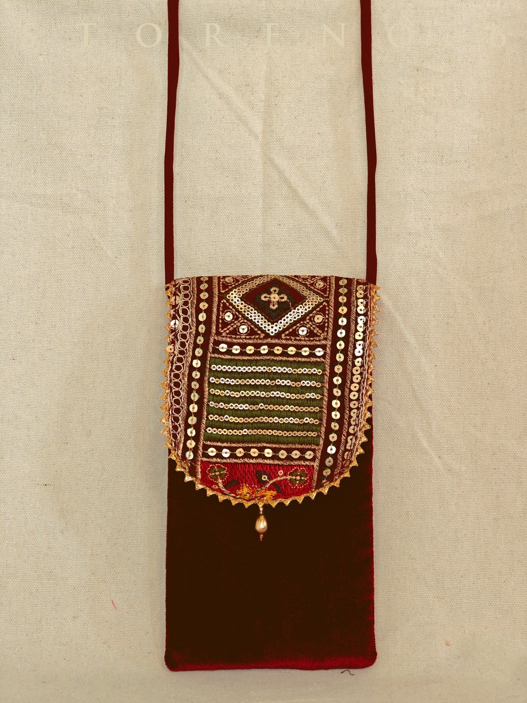 MIRCHI MINI MOBILE SLING