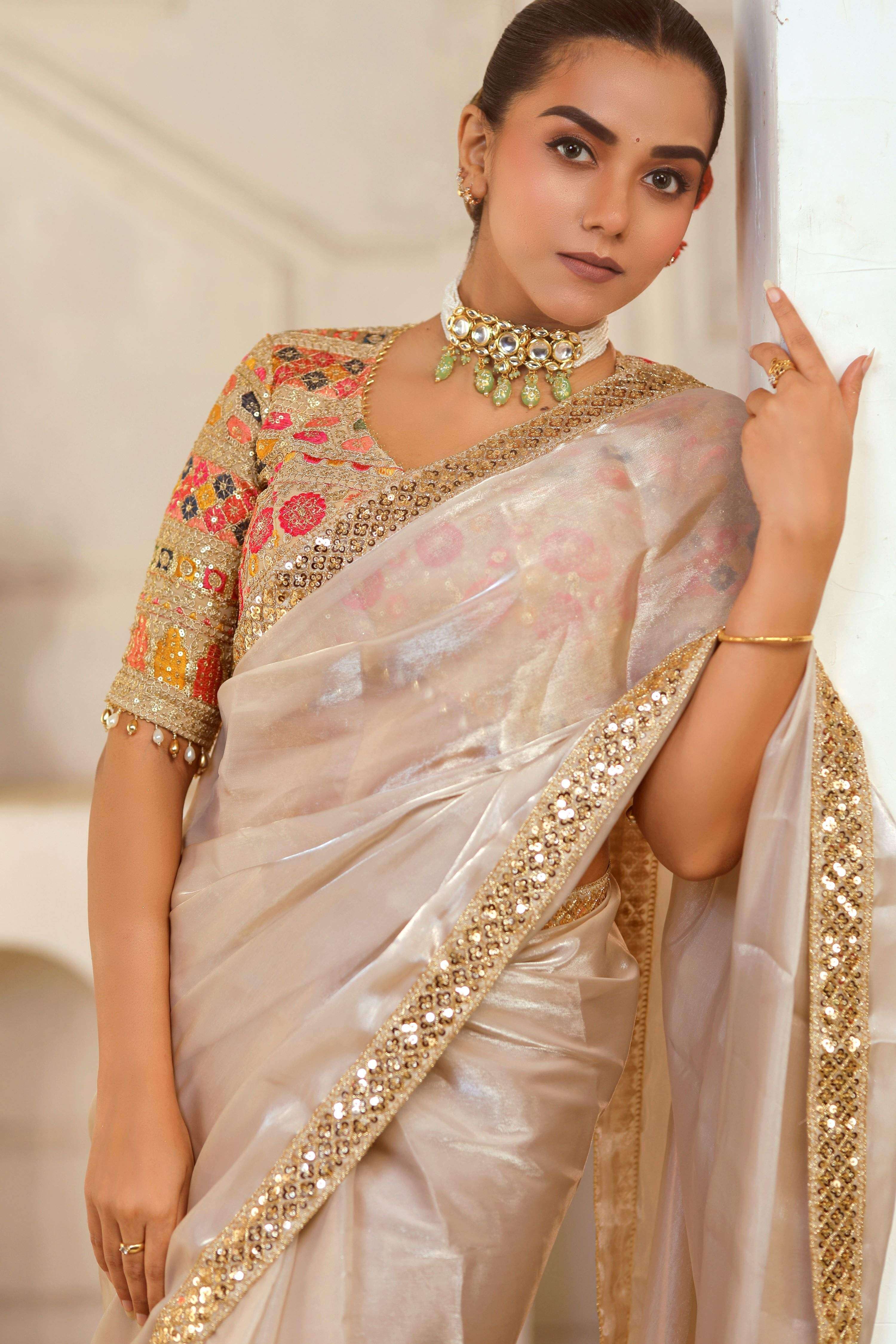 NOOR-E-SONA SAREE WITH GUL KAARI SURMAI EDGE BLOUSE