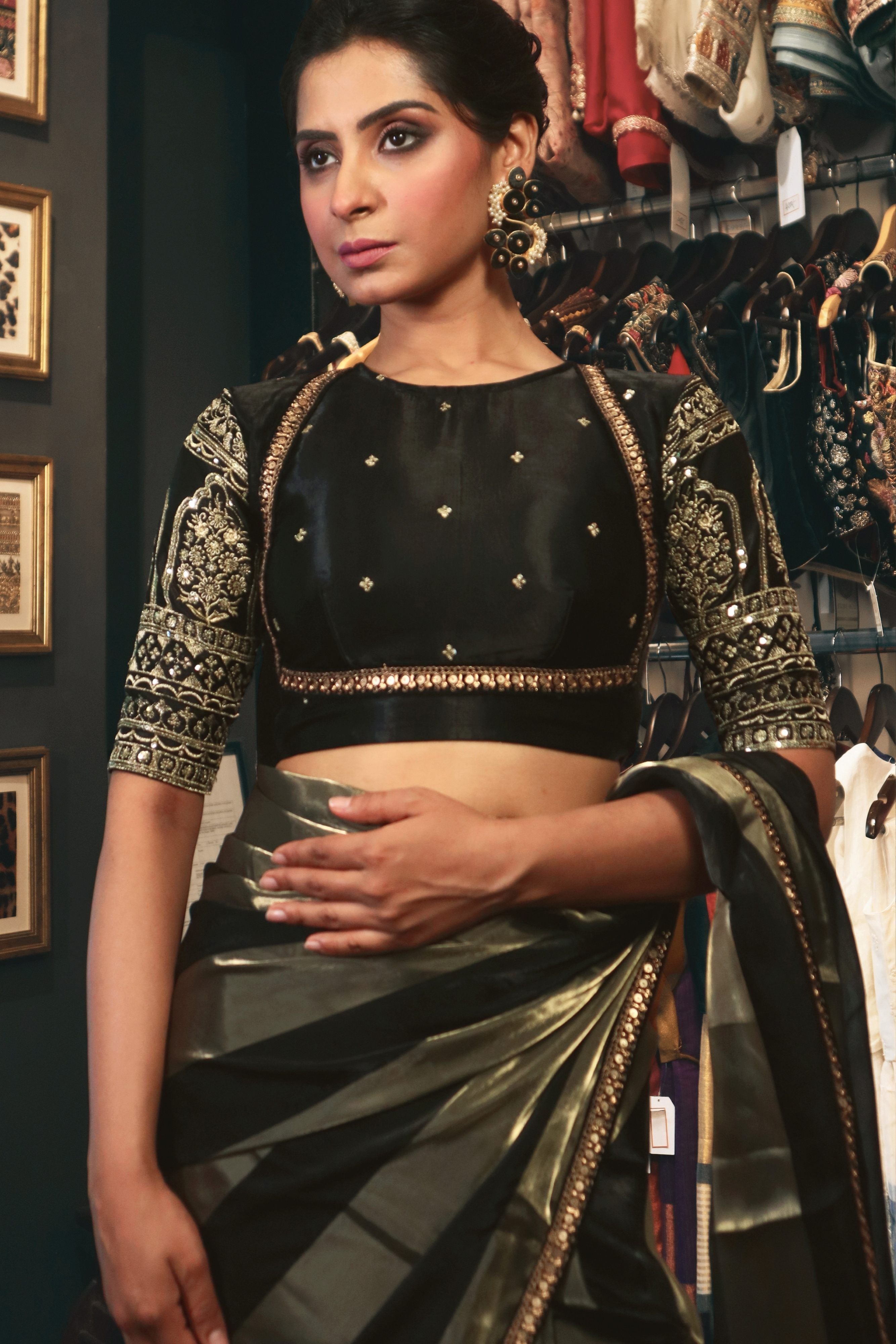 TIMELESS TRIBUTE BLOUSE