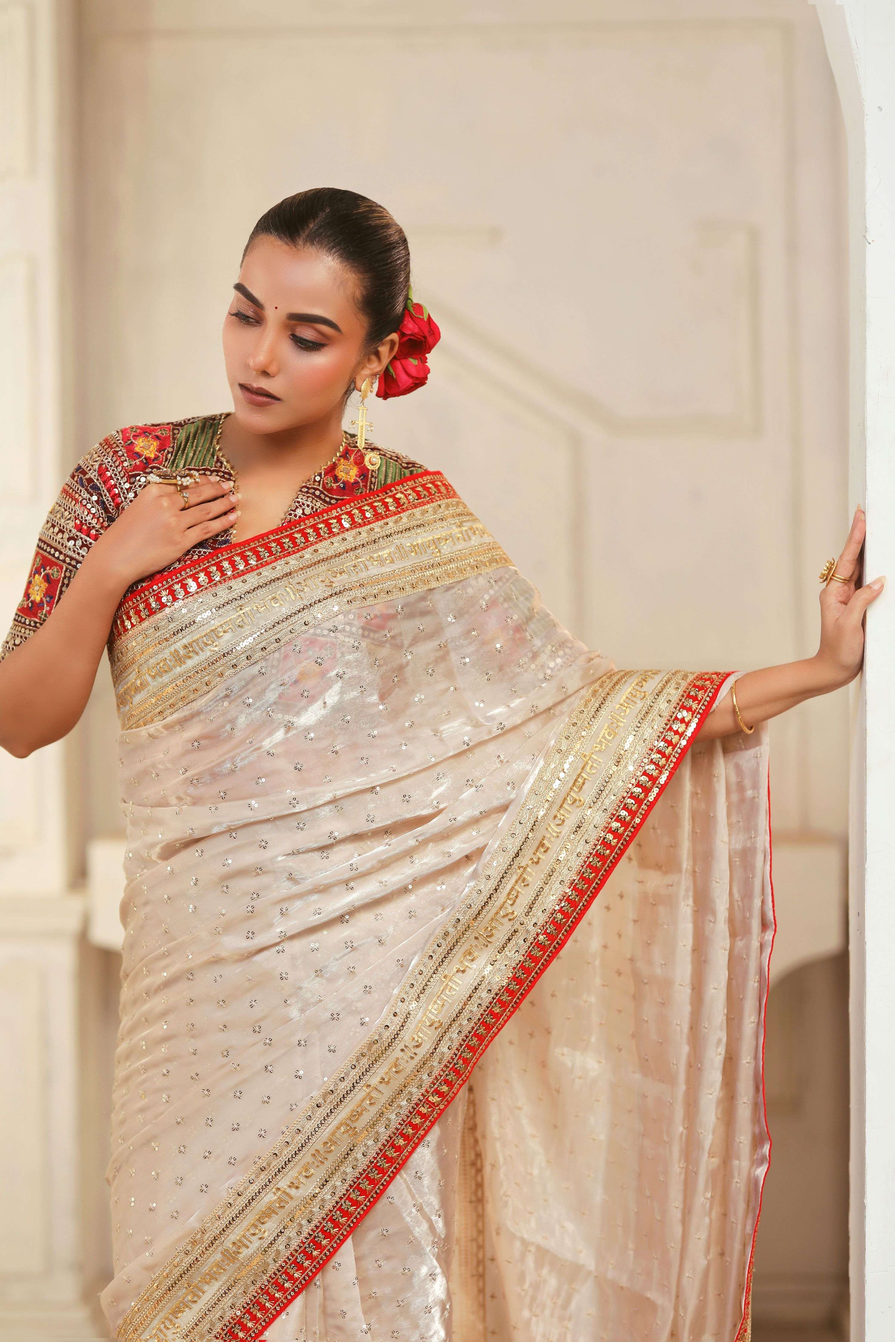 ROYAL SUBTLE QUEEN SAREE