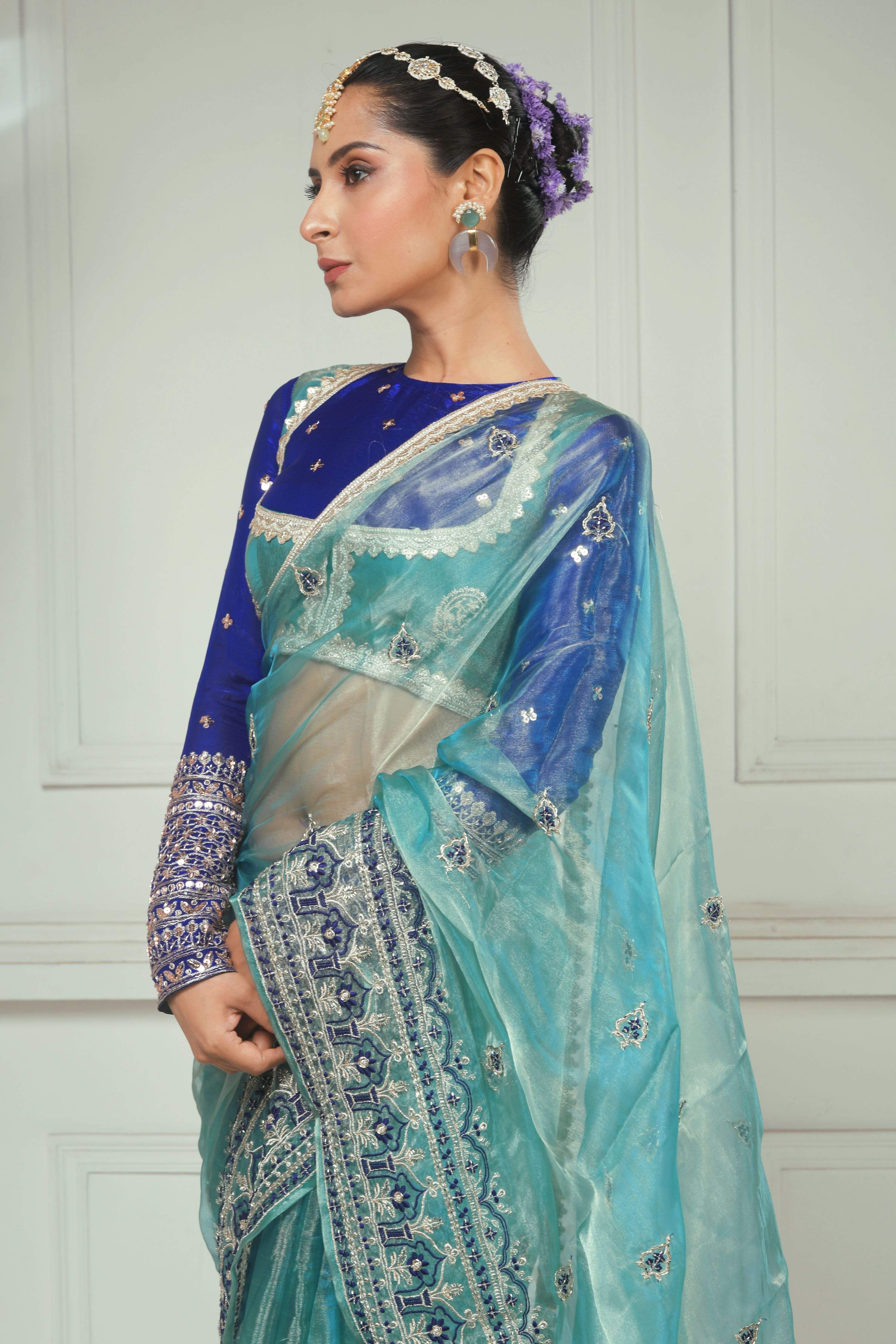 RAVISH REIGN CLASSIC BLOUSE