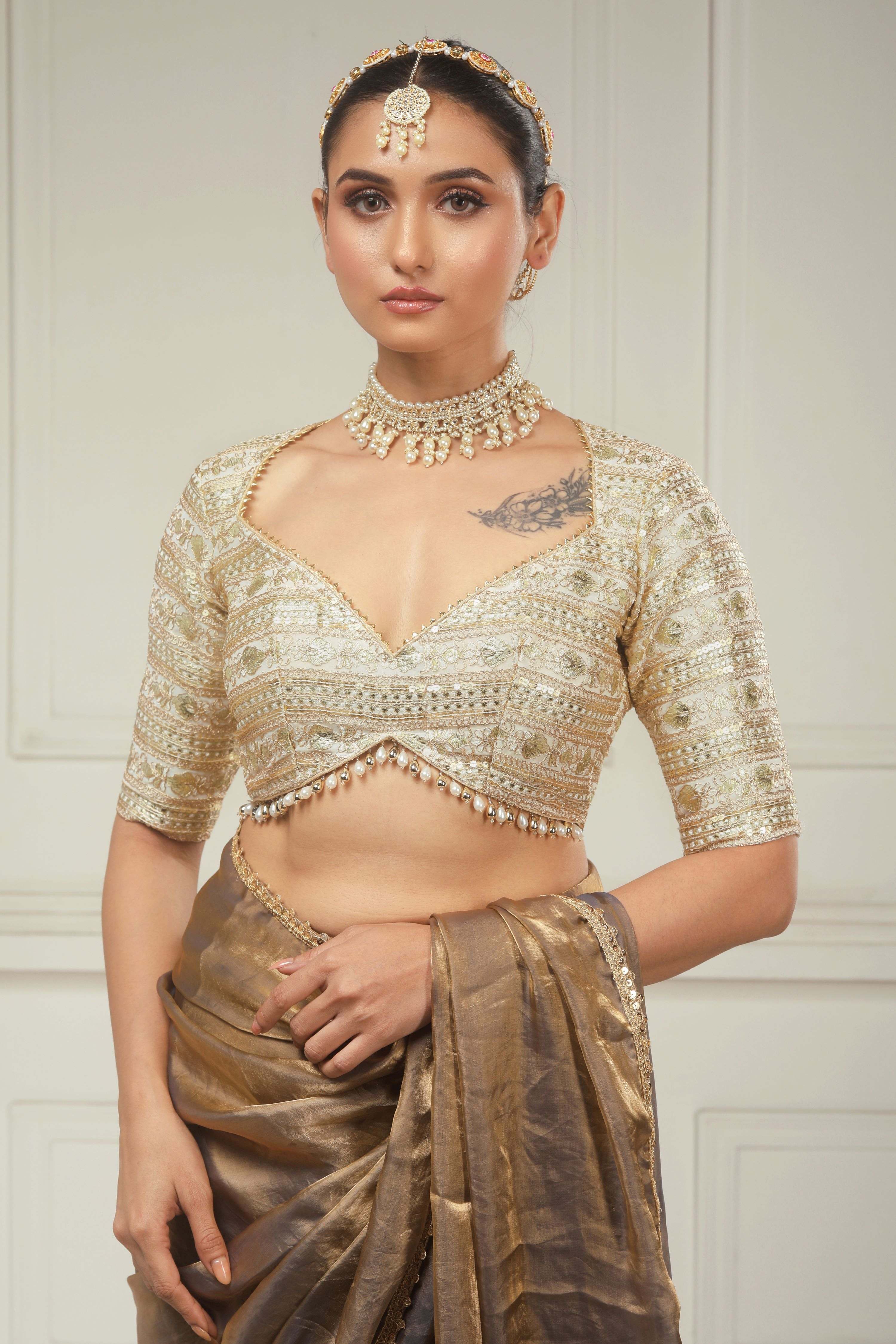 INTENSE IVORY ICON BLOUSE