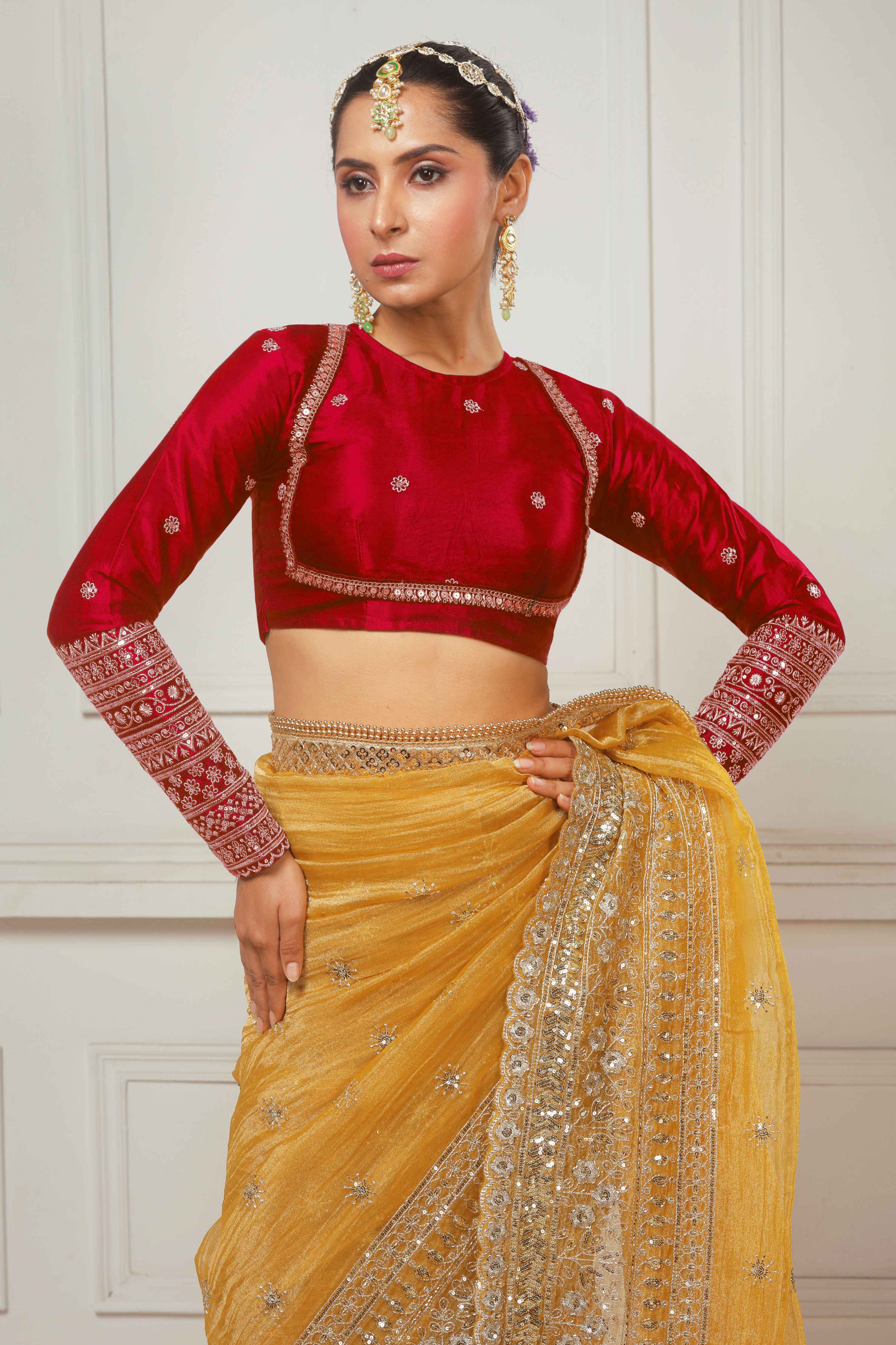 HONEY WILDFLOWER SAREE WITH AGELESS APPEAL FULL SLEEVE BLOUSE