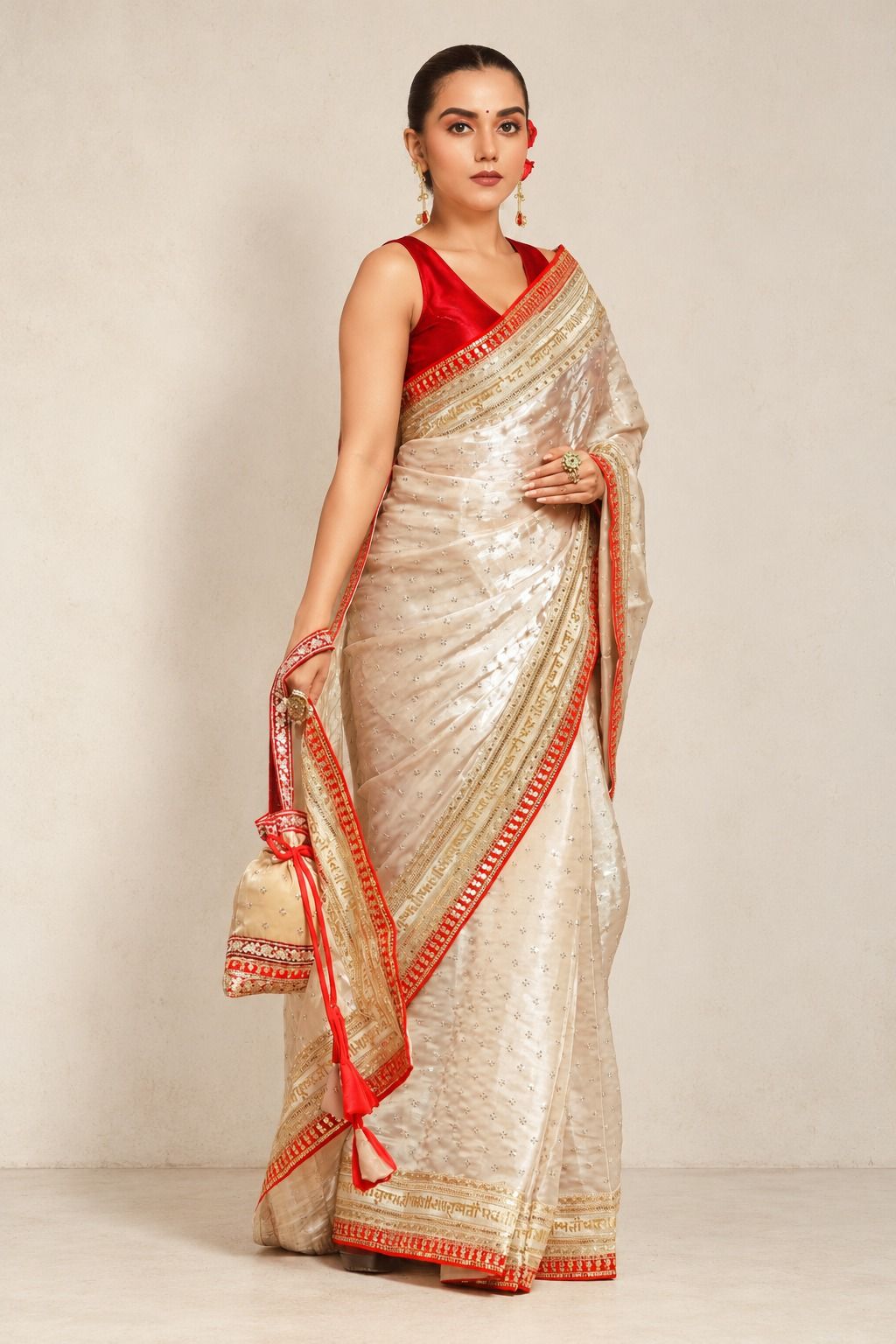 ROYAL SUBTLE QUEEN SAREE WITH ROYAL RADIANCE BLOUSE
