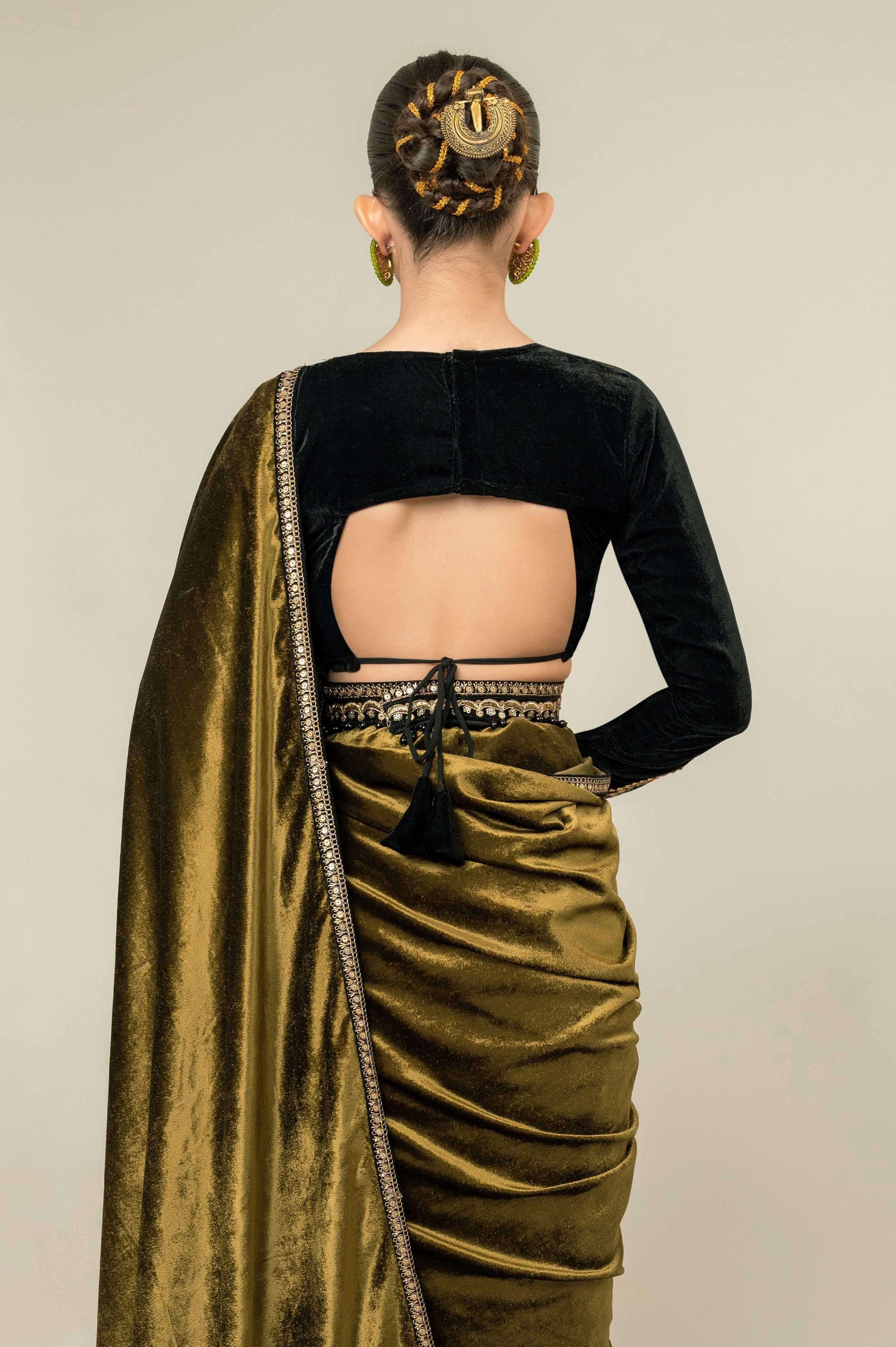 MIDNIGHT MANOR BLOUSE.