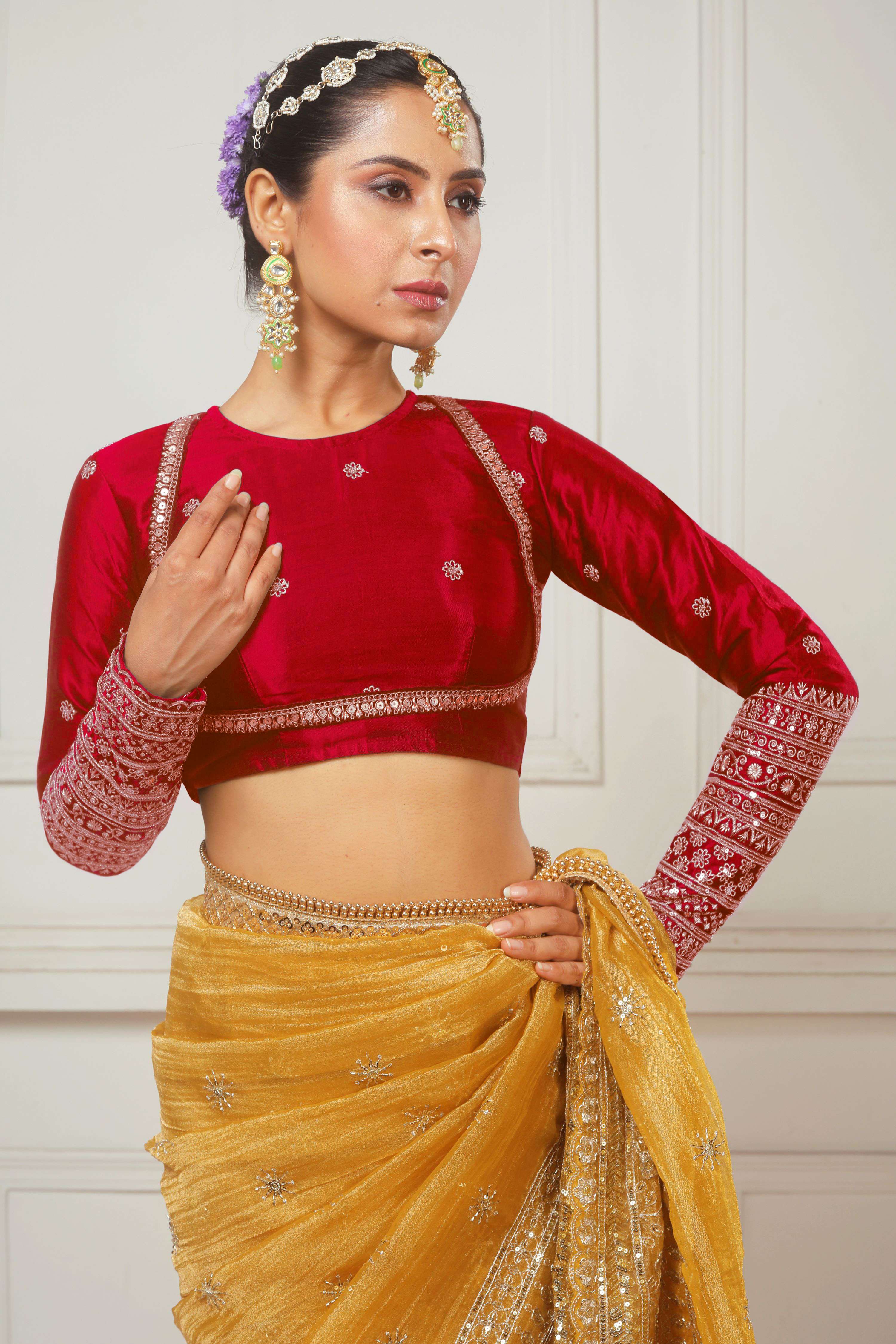 HONEY WILDFLOWER SAREE WITH AGELESS APPEAL FULL SLEEVE BLOUSE