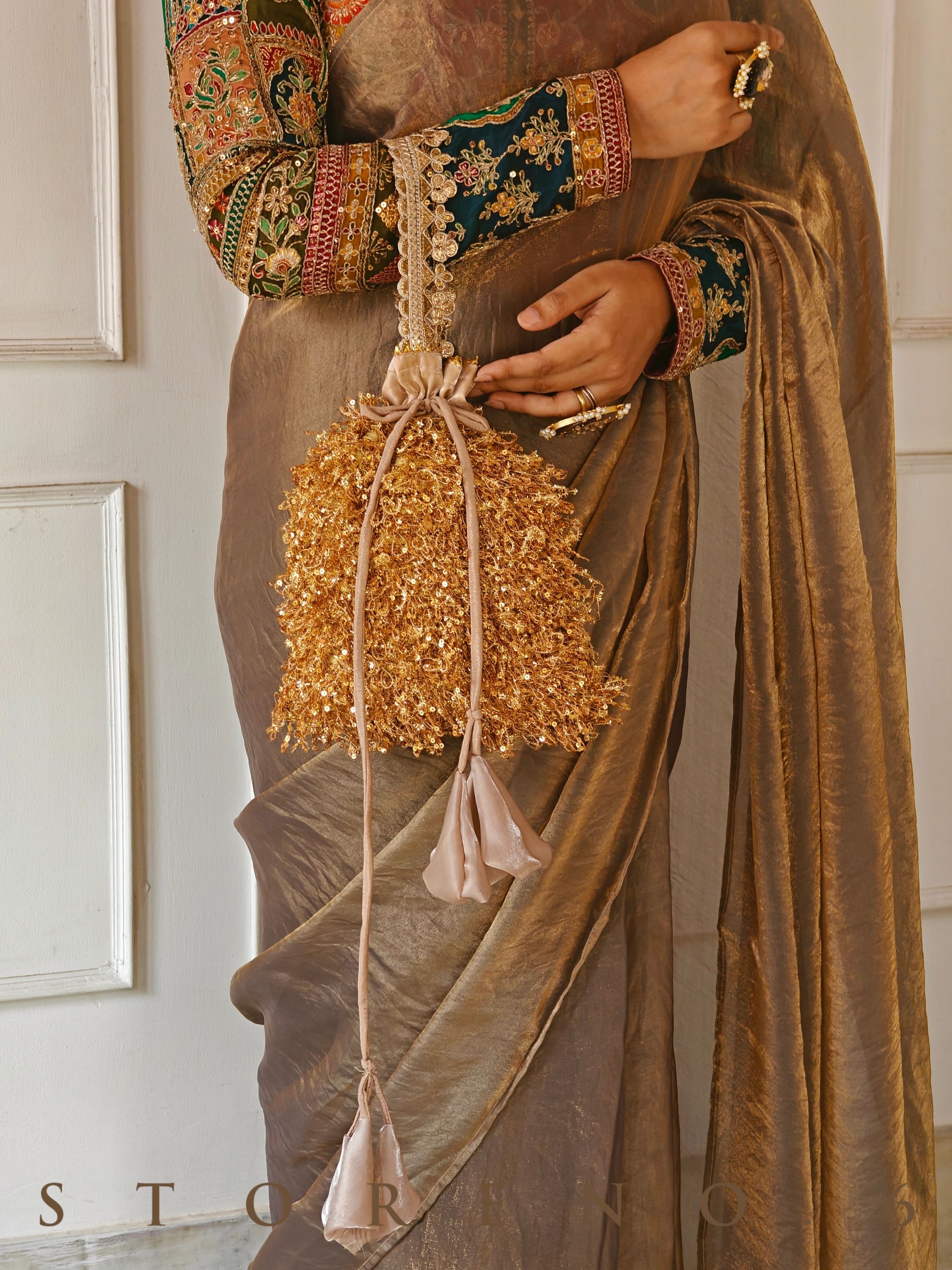 CHAMMAK CHHALLO BLOUSE
