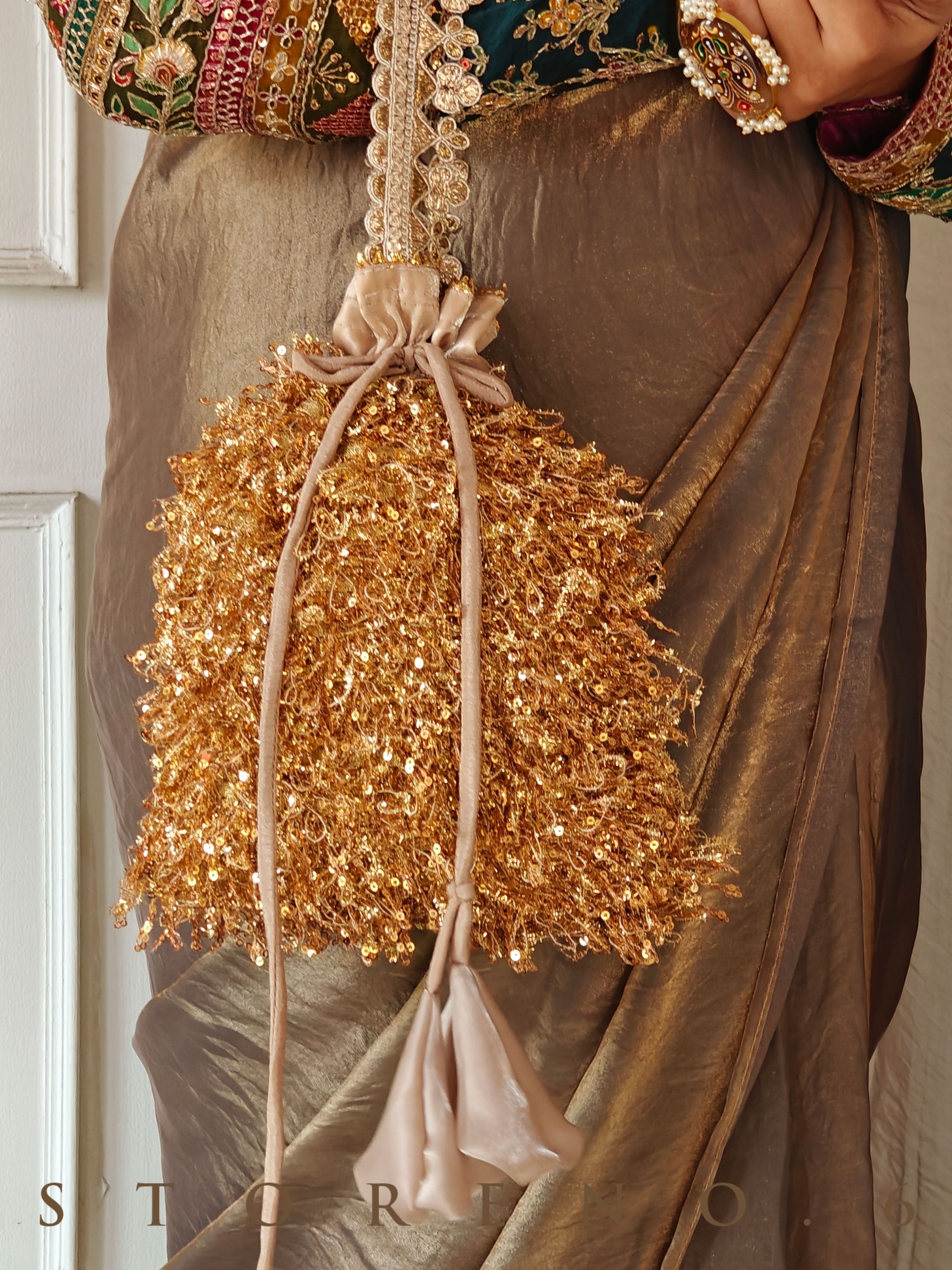 CHAMMAK CHHALLO BLOUSE