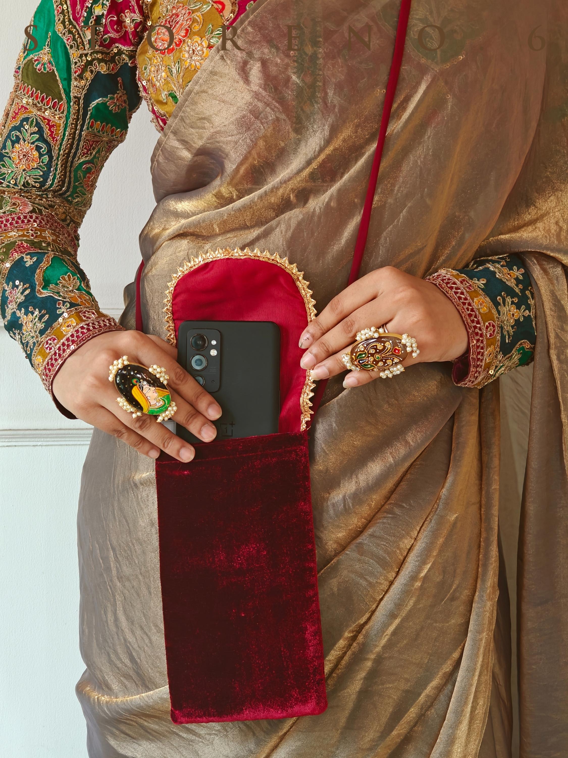 MIRCHI MINI MOBILE SLING