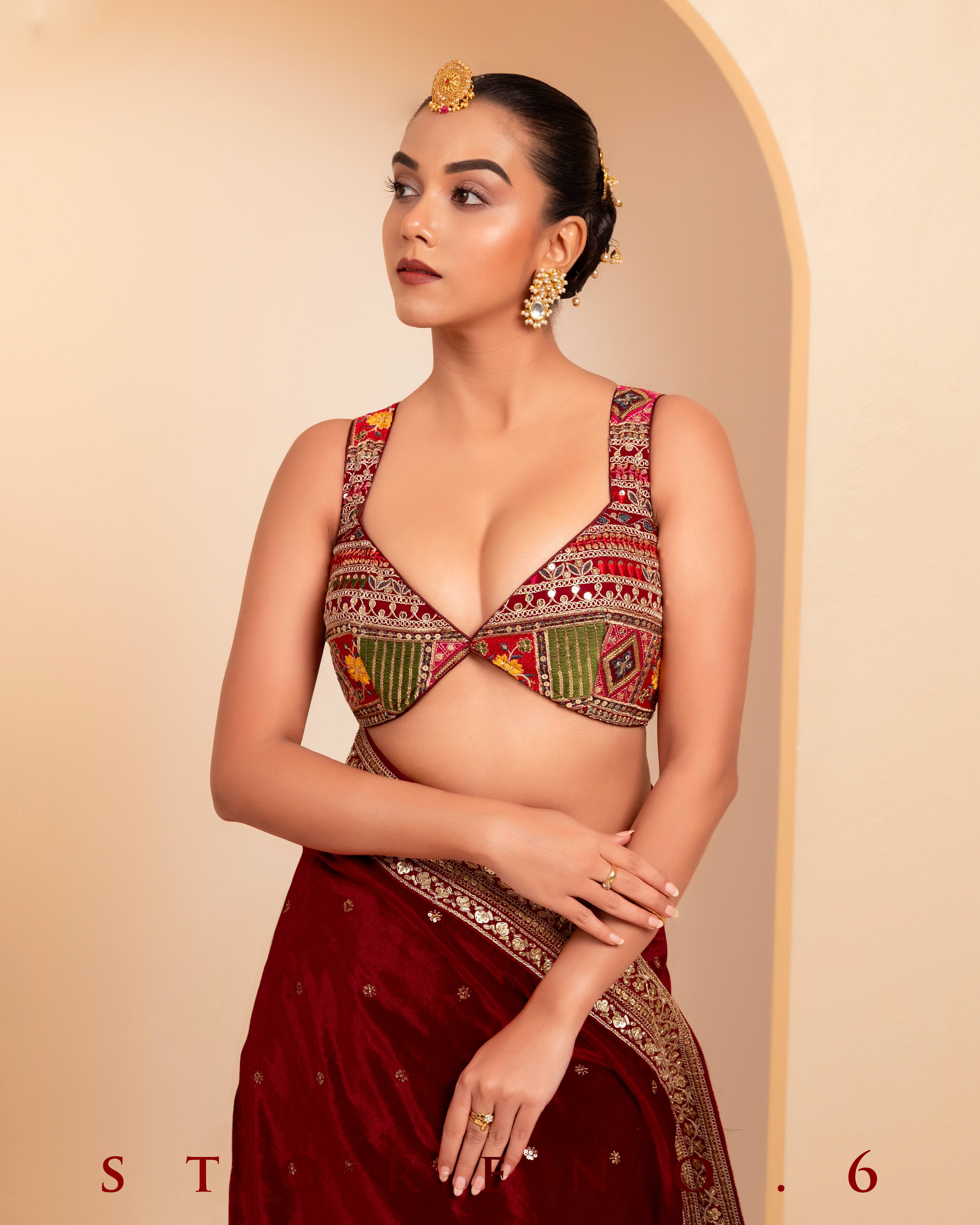 JAZZ JUBILEE SAREE WITH BERRY BLOCKBUSTER BLOUSE
