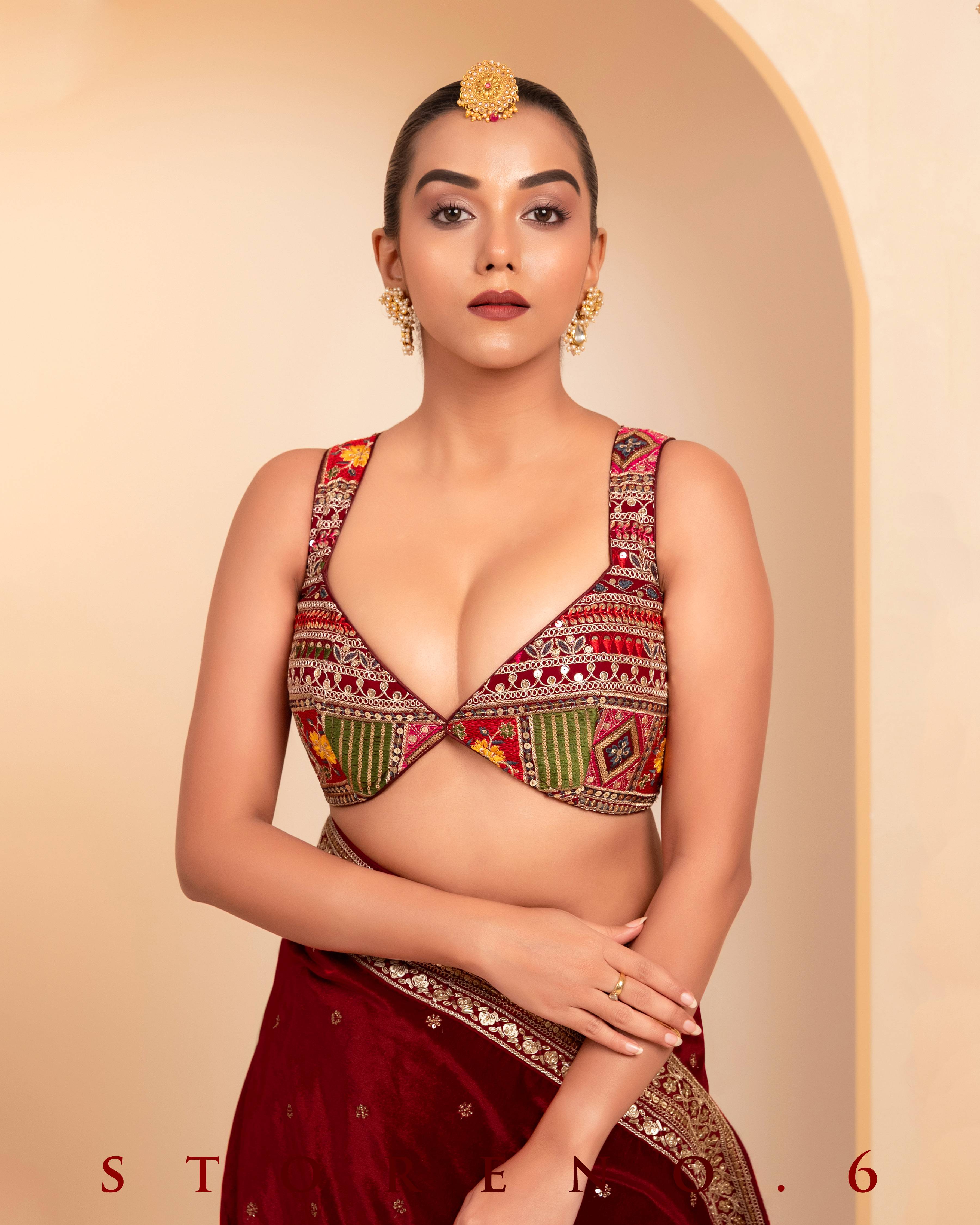 JAZZ JUBILEE SAREE WITH BERRY BLOCKBUSTER BLOUSE